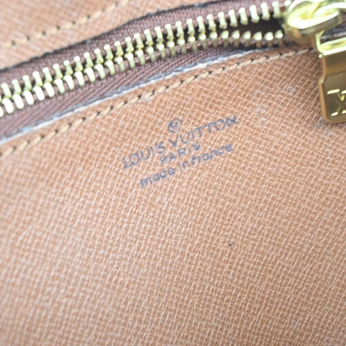Louis Vuitton Louis Vuitton Marly Dragonne Clutch Monogram Canvas Size ONE SIZE - 6 Thumbnail