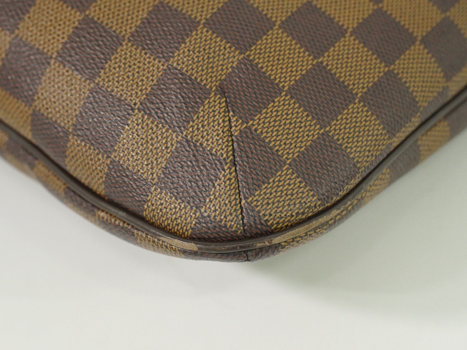 Louis Vuitton Louis Vuitton Bloomsbury Handbag Damier Size ONE SIZE - 11 Thumbnail