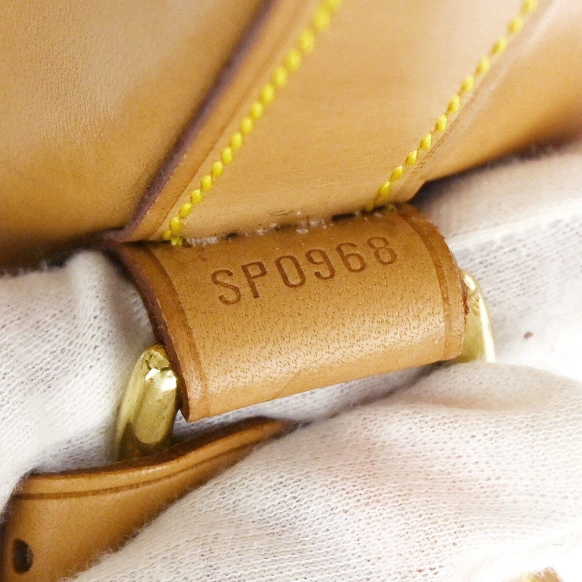 Louis Vuitton Louis Vuitton Limited Edition Dom Perignon Champagne Carrier Vachetta Leather Size ONE SIZE - 7 Thumbnail