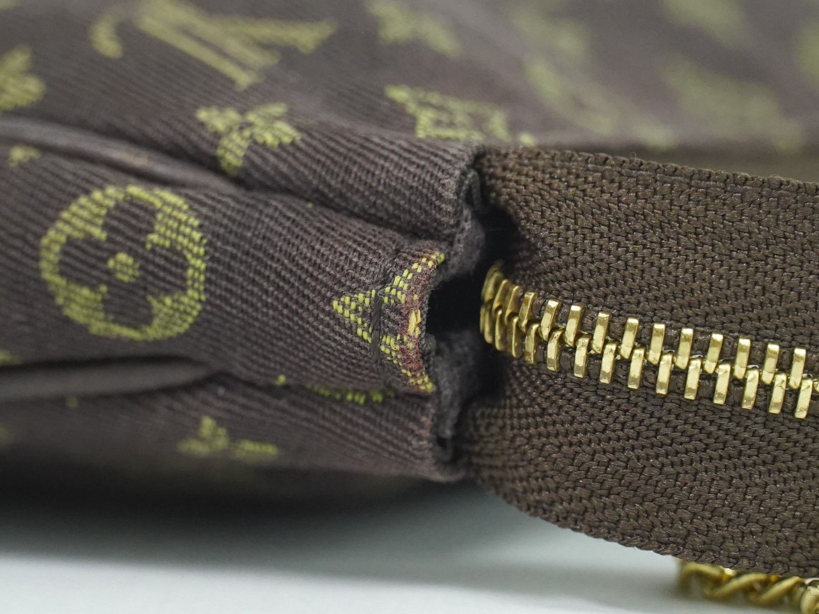 Louis Vuitton Louis Vuitton Mini pochette accessoire Min Lin Canvas Size ONE SIZE - 10 Thumbnail