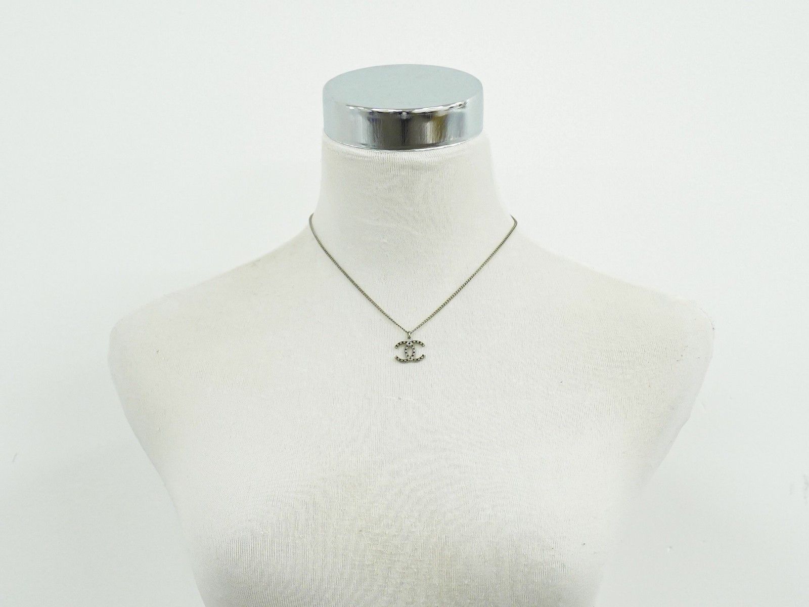 Chanel Chanel CC Pendant Necklace Metal Size ONE SIZE - 9 Thumbnail