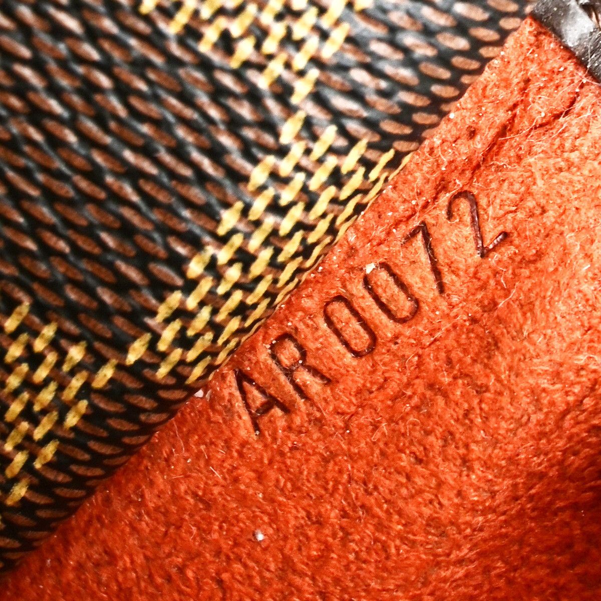 Louis Vuitton Louis Vuitton Sarria Handbag Damier Size ONE SIZE - 7 Thumbnail