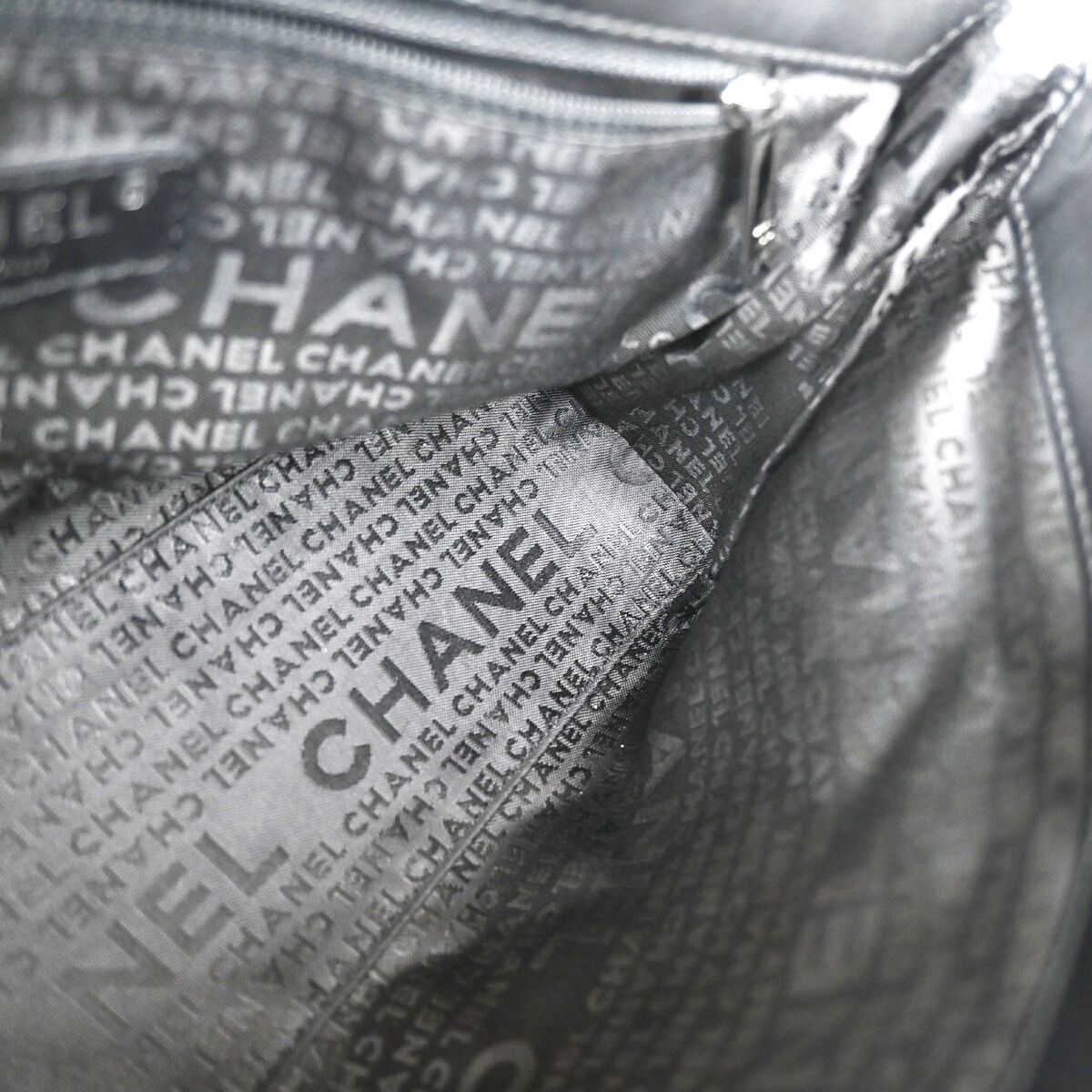 Chanel Chanel Reissue 2.55 Tote Quilted Calfskin Size ONE SIZE - 12 Thumbnail