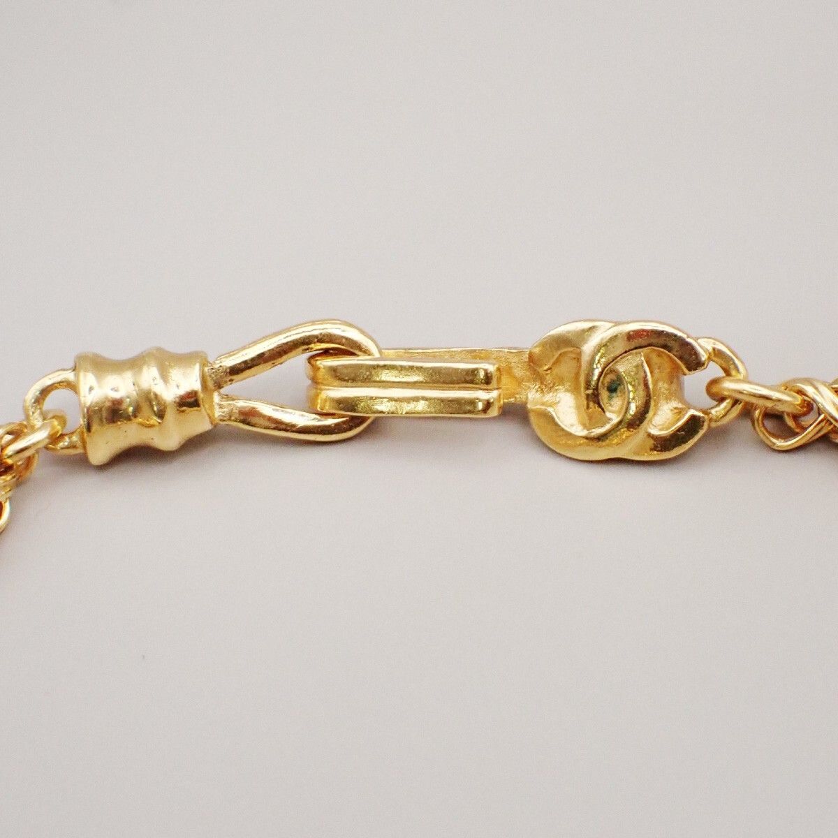 Chanel Chanel Logo CC Gold-plated Size ONE SIZE - 7 Thumbnail