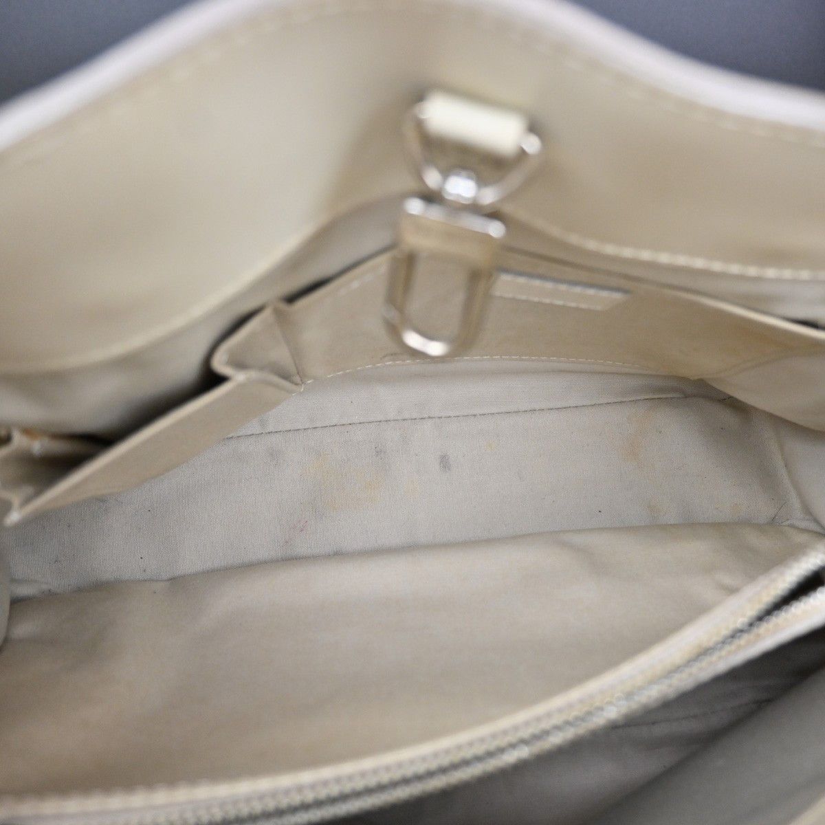 Louis Vuitton Louis Vuitton Passy Tote Epi Leather Size ONE SIZE - 12 Thumbnail