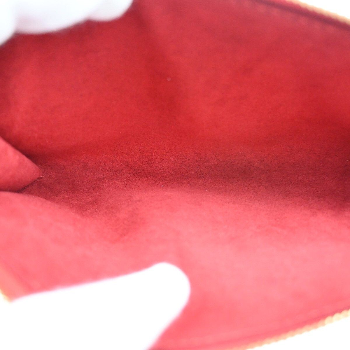 Louis Vuitton Louis Vuitton Pochette Accessoires Epi Leather Size ONE SIZE - 5 Thumbnail