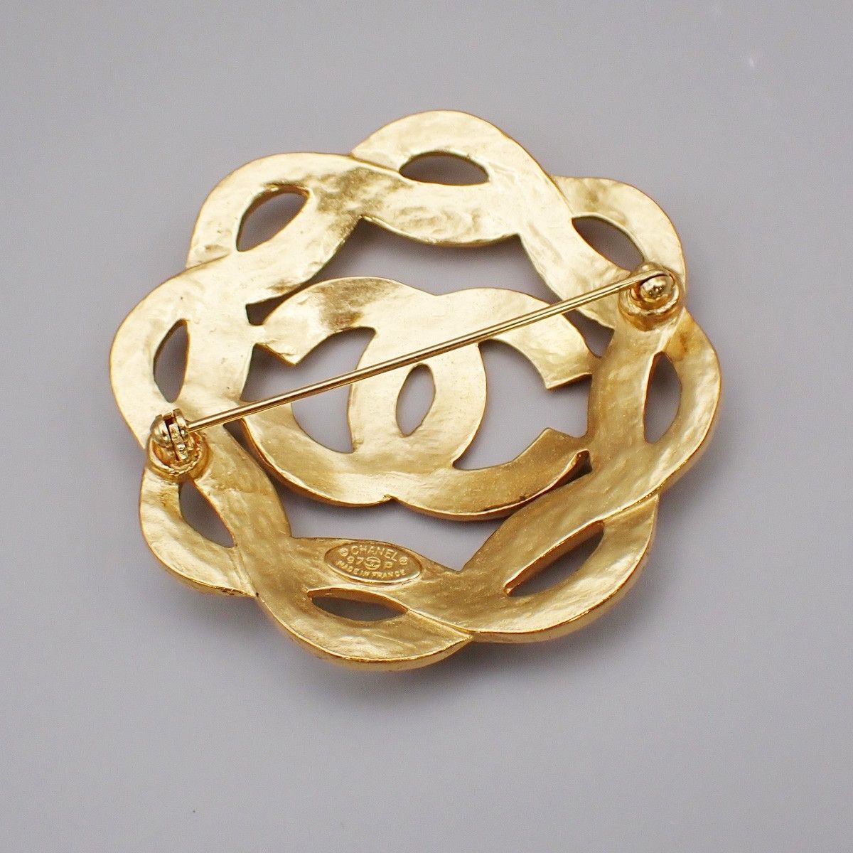 Chanel Chanel Vintage CC Logo Brooch Metal Size ONE SIZE - 2 Thumbnail