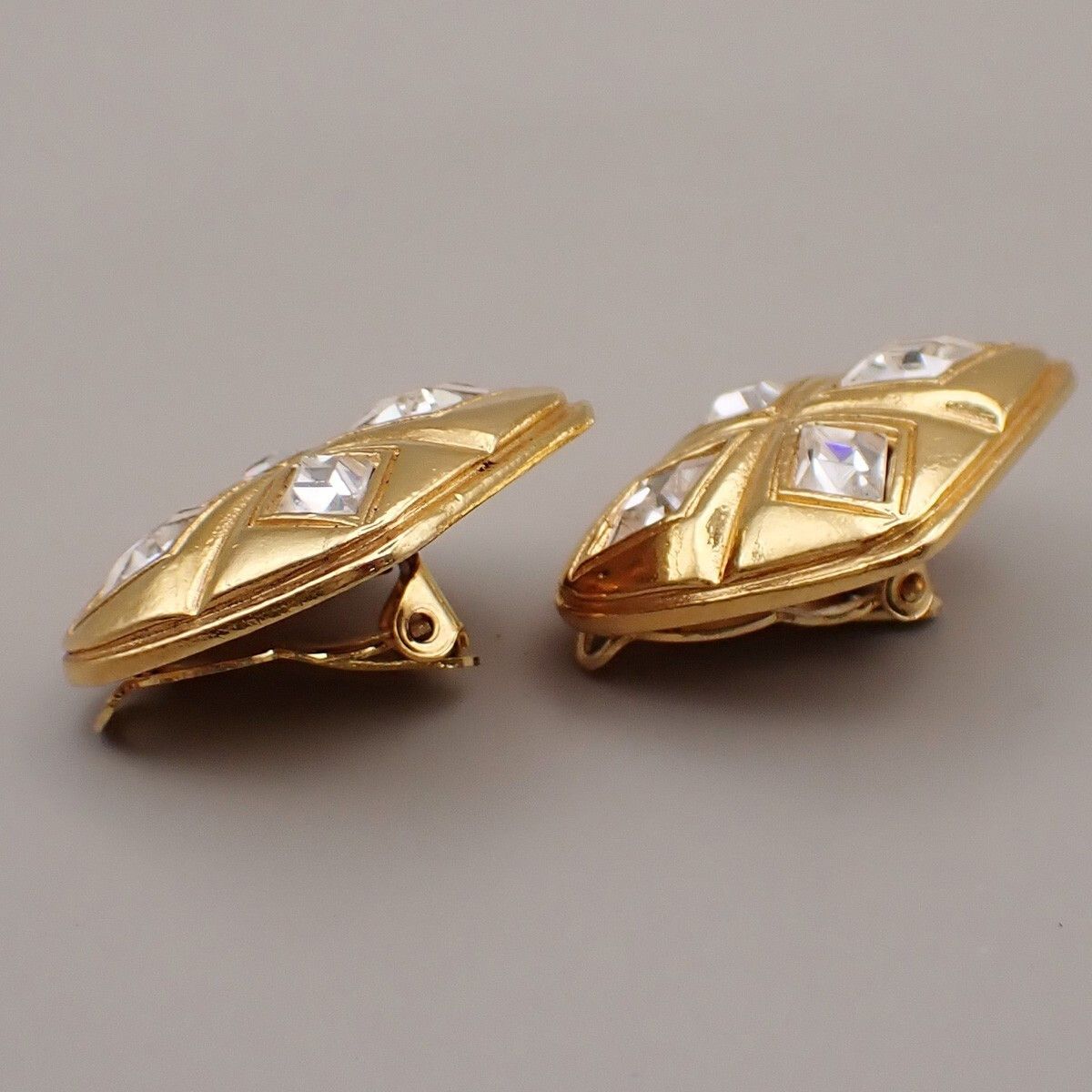 Chanel Chanel Vintage CC Diamond Clip-On Earrings Metal Size ONE SIZE - 4 Thumbnail