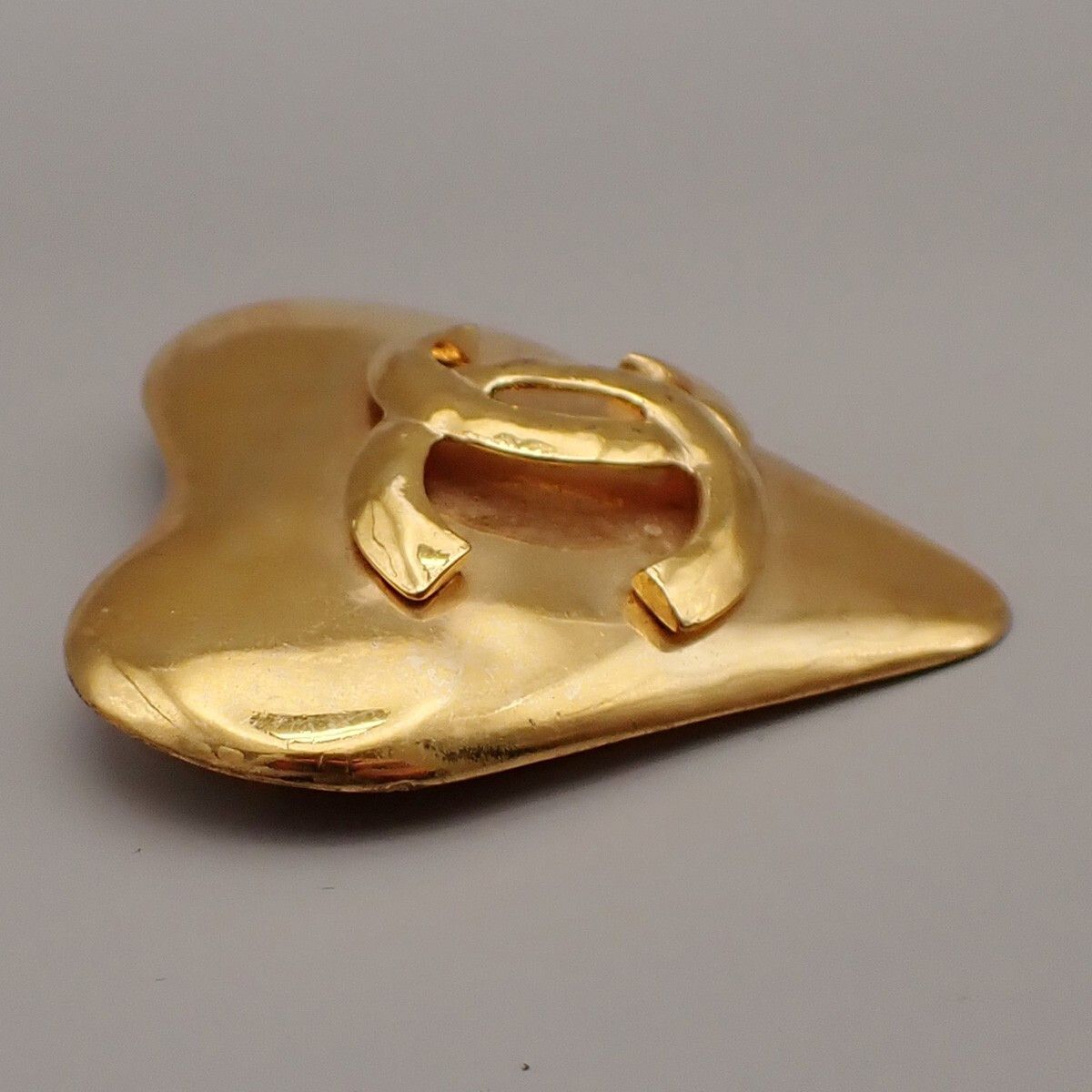 Chanel Chanel Vintage CC Heart Brooch Metal Size ONE SIZE - 4 Thumbnail