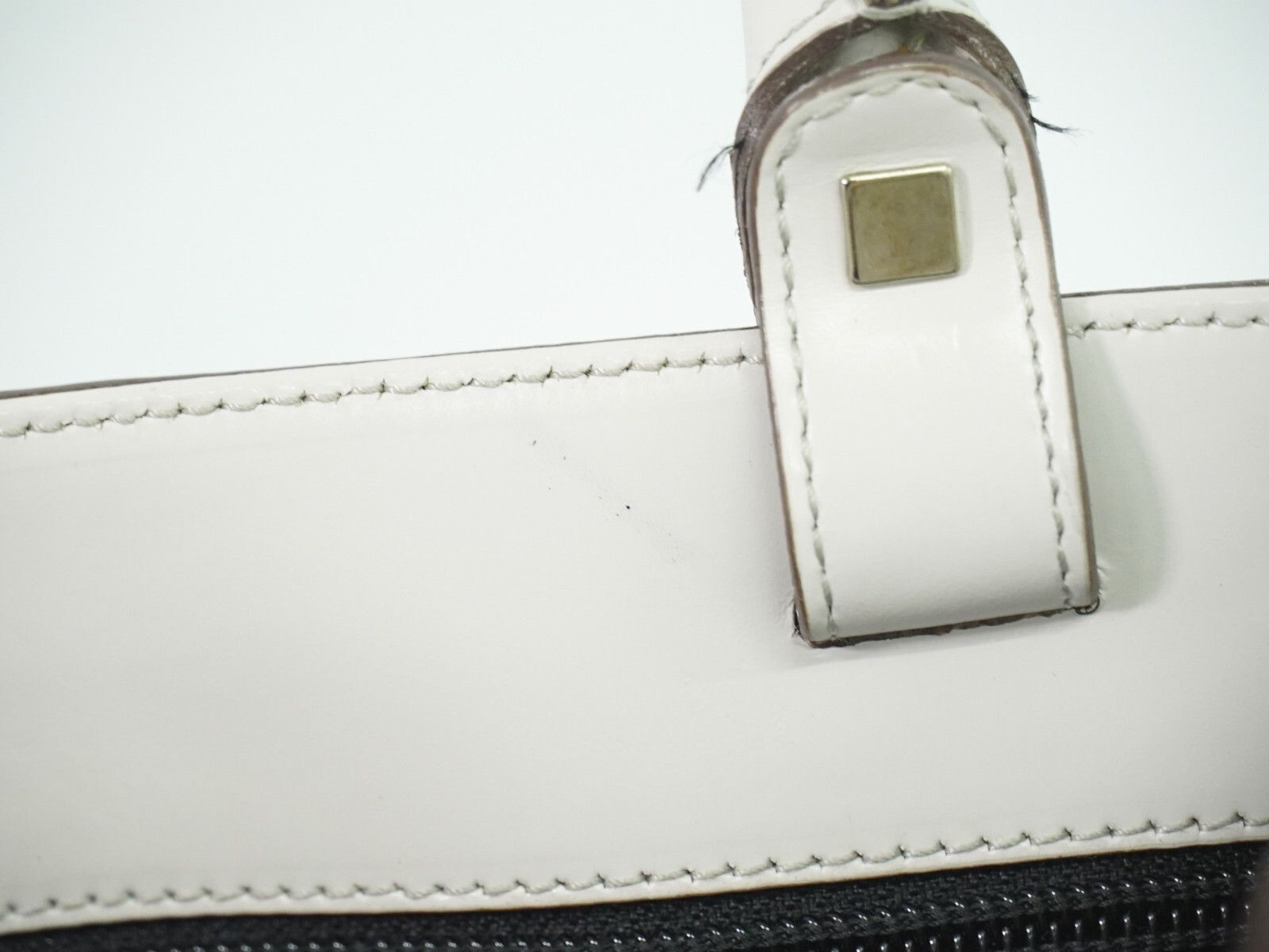 Salvatore Ferragamo Salvatore Ferragamo Gancini Shoulder Bag Leather Size ONE SIZE - 14 Thumbnail