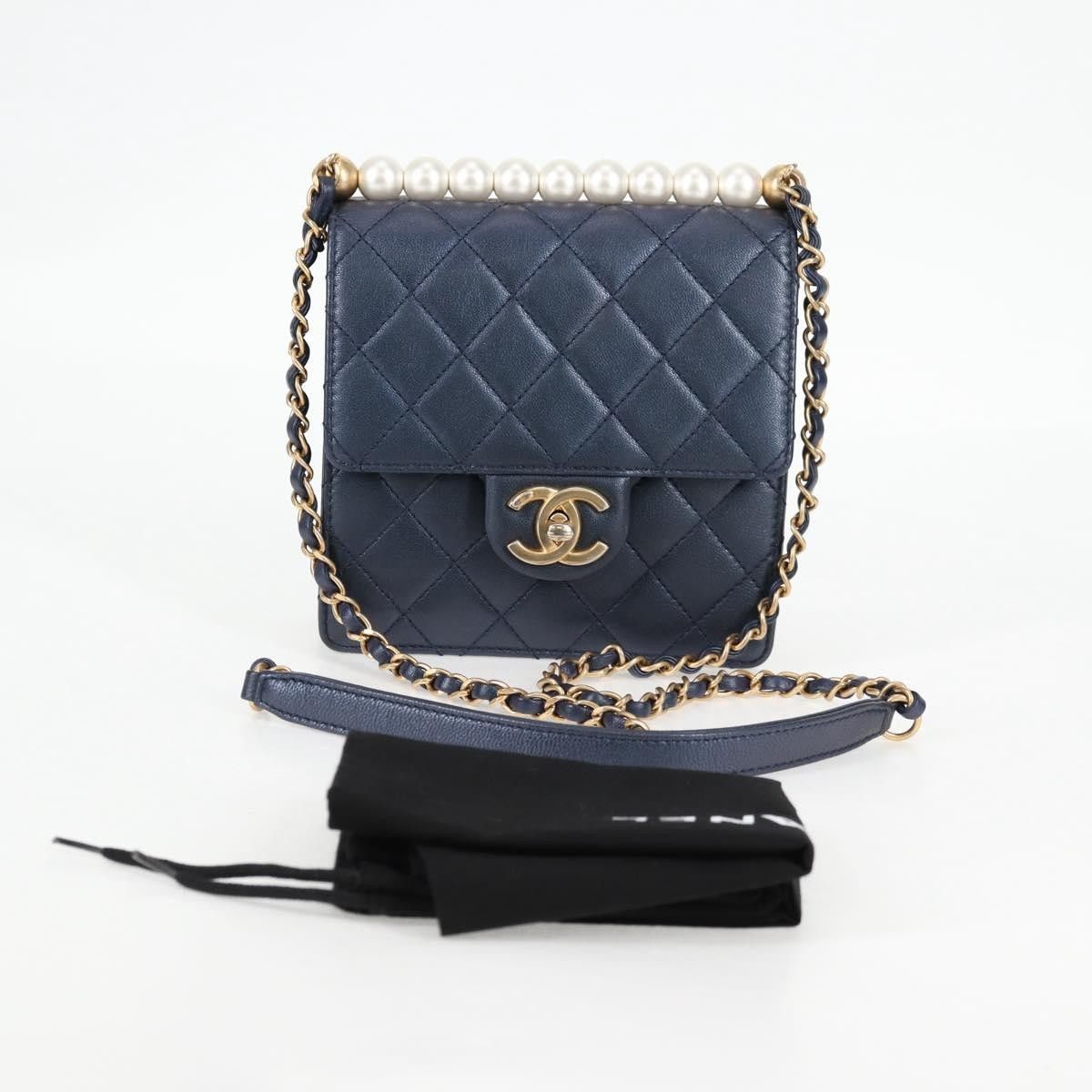 Chanel Chanel Chic Pearls Flap Bag Quilted Lambskin Size ONE SIZE - 15 Thumbnail