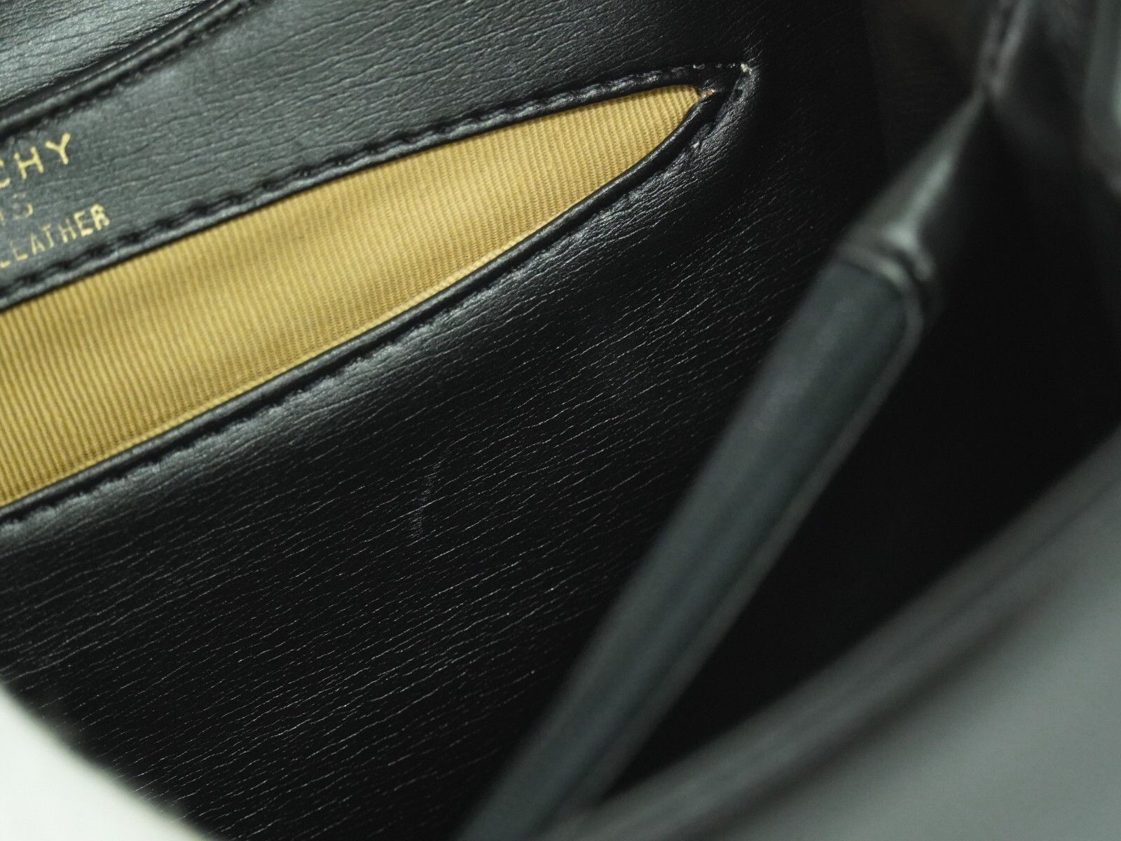 Givenchy Givenchy 4G shoulder Bag Leather Size ONE SIZE - 10 Thumbnail