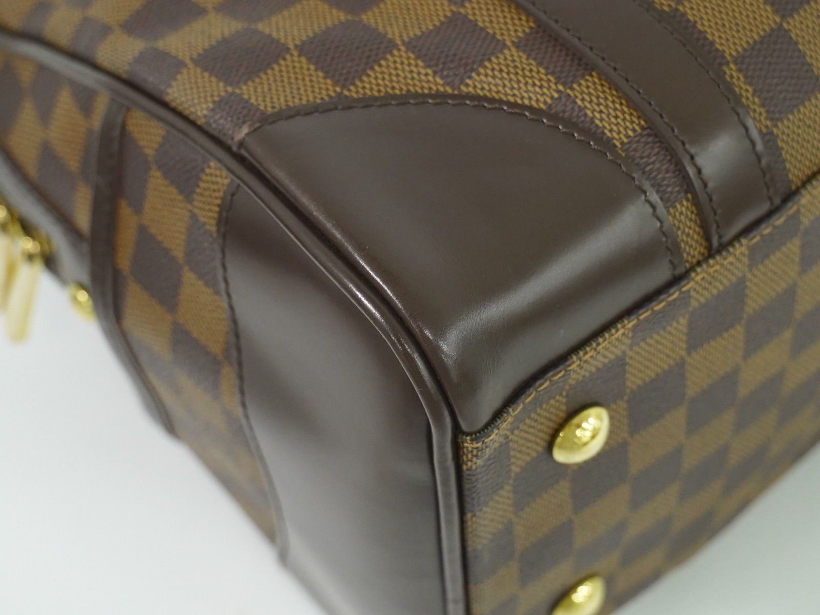 Louis Vuitton Louis Vuitton Berkeley Handbag Damier Size ONE SIZE - 9 Thumbnail