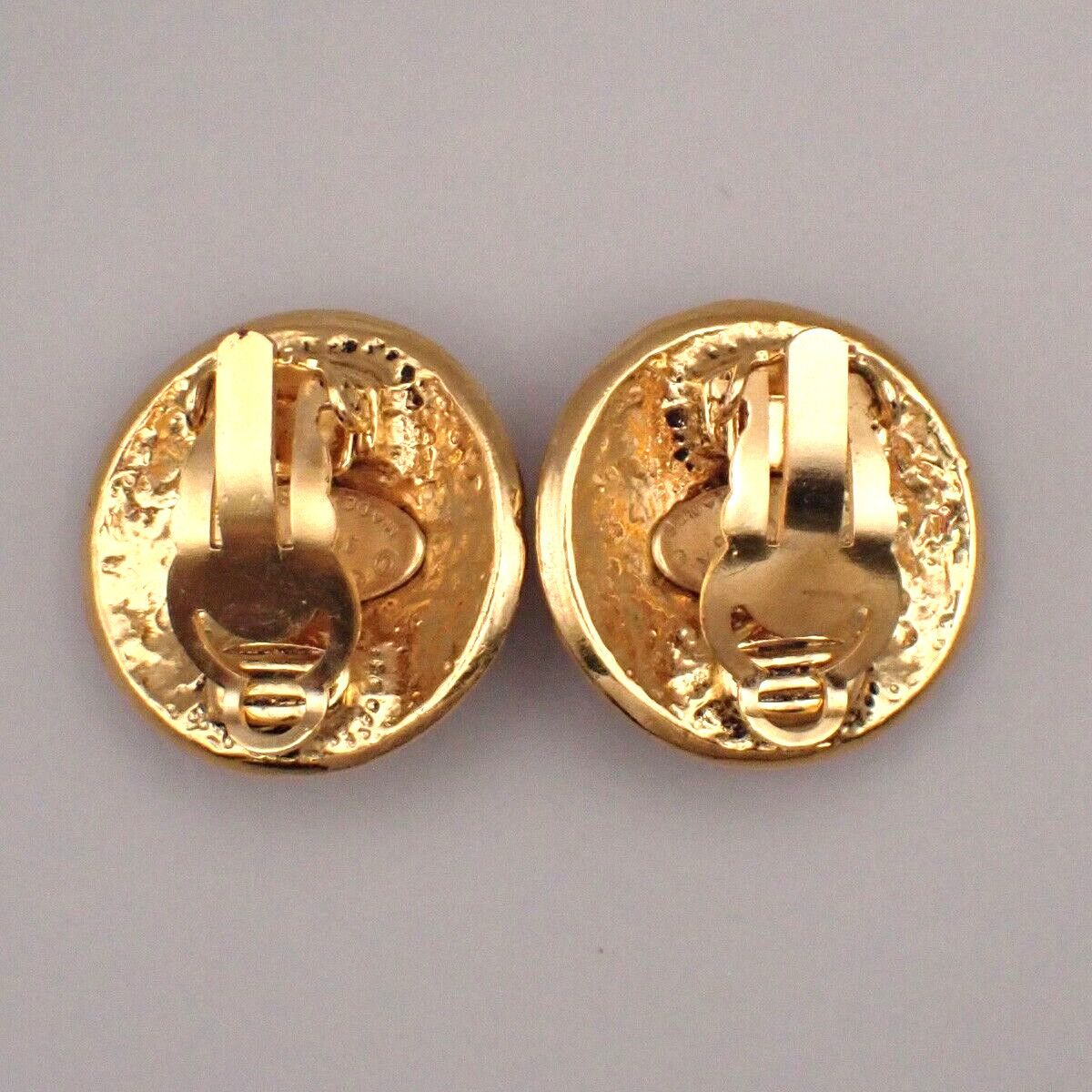 Chanel Chanel Vintage Round CC Clip-On Earrings Metal Size ONE SIZE - 2 Thumbnail
