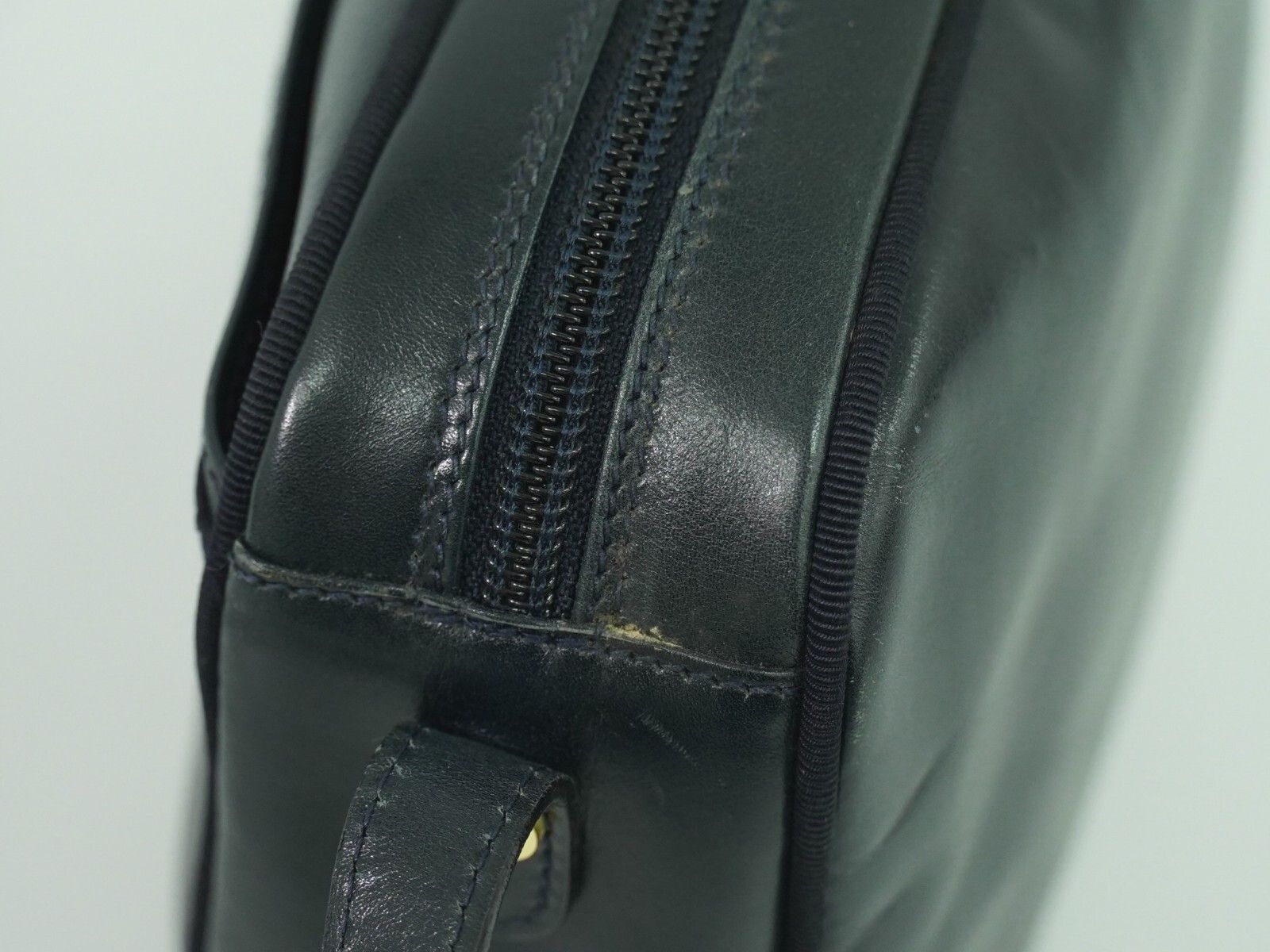 Salvatore Ferragamo Salvatore Ferragamo Vala Shoulder Bag Leather Size ONE SIZE - 8 Thumbnail