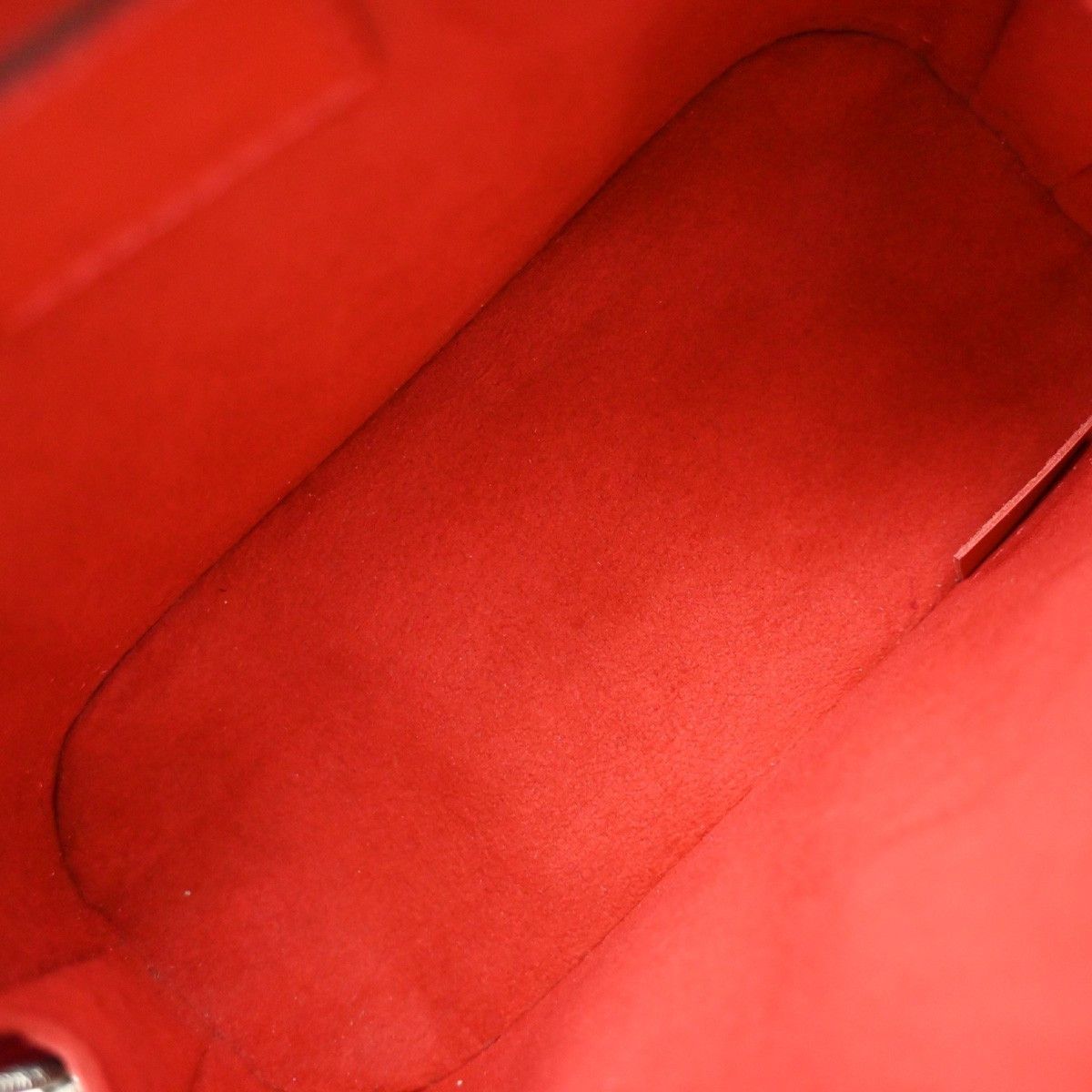 Louis Vuitton Louis Vuitton Alma Handbag Epi Leather Size ONE SIZE - 5 Thumbnail