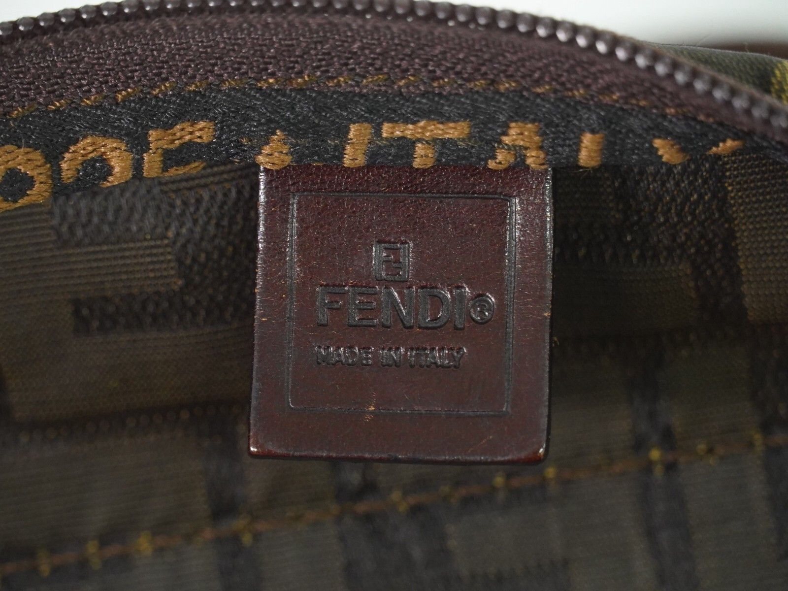 Fendi Fendi Vintage Zucca Handbag Zucca Size ONE SIZE - 5 Thumbnail