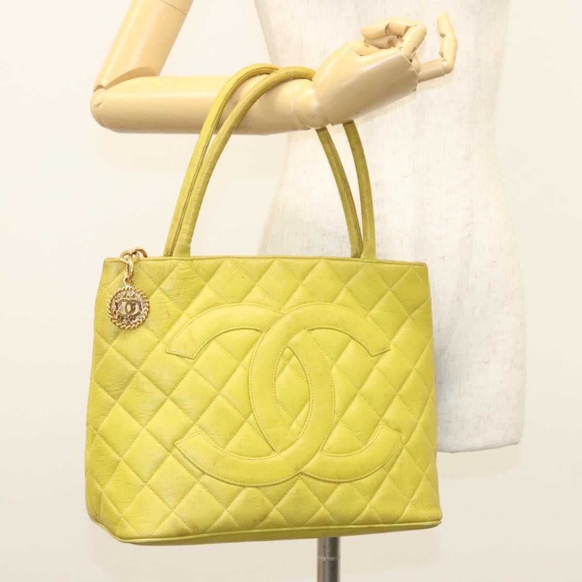 Chanel Chanel Medallion Tote Quilted Caviar Size ONE SIZE - 15 Thumbnail