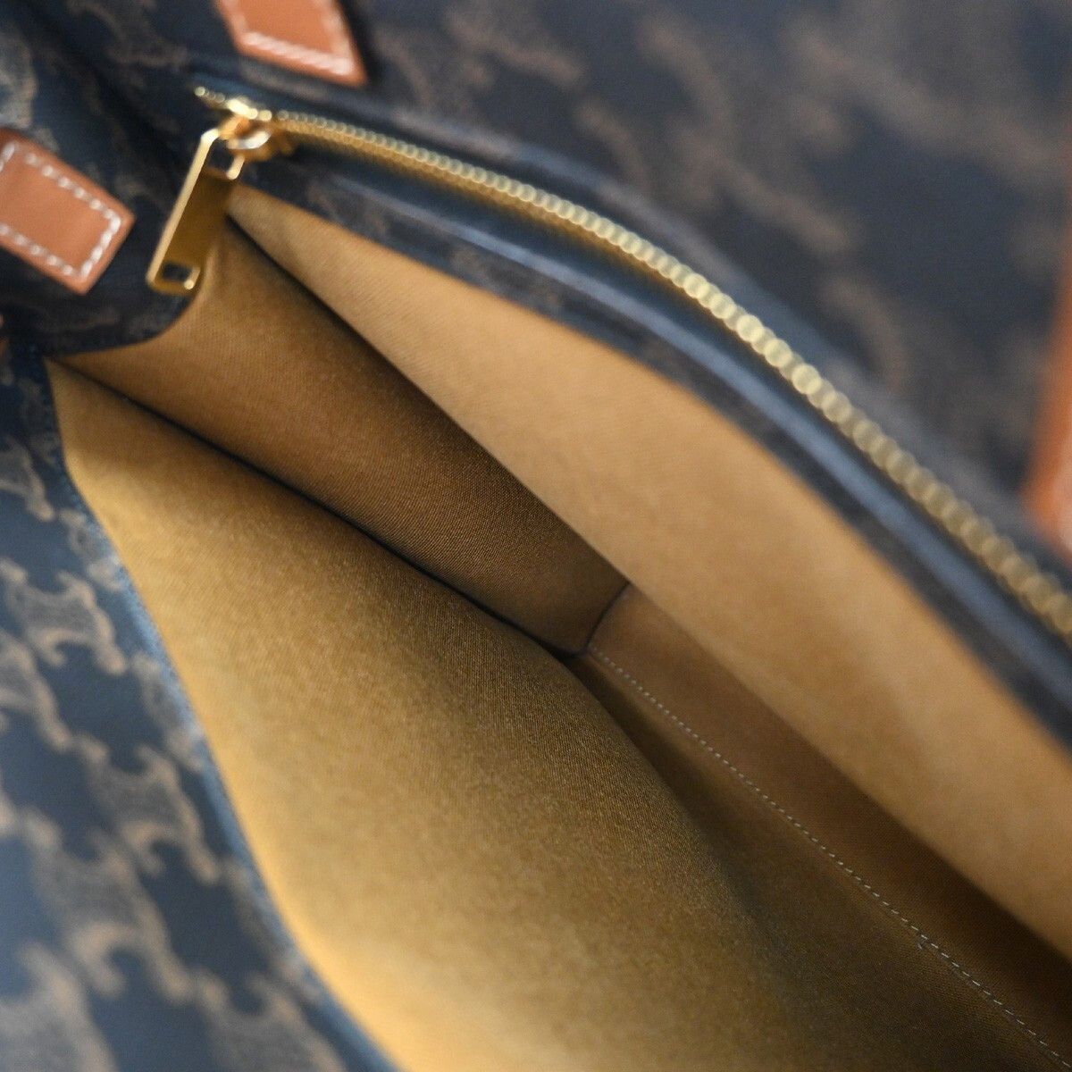 Celine Celine Vertical Cabas Tote Triomphe Coated Canvas Size ONE SIZE - 18 Thumbnail