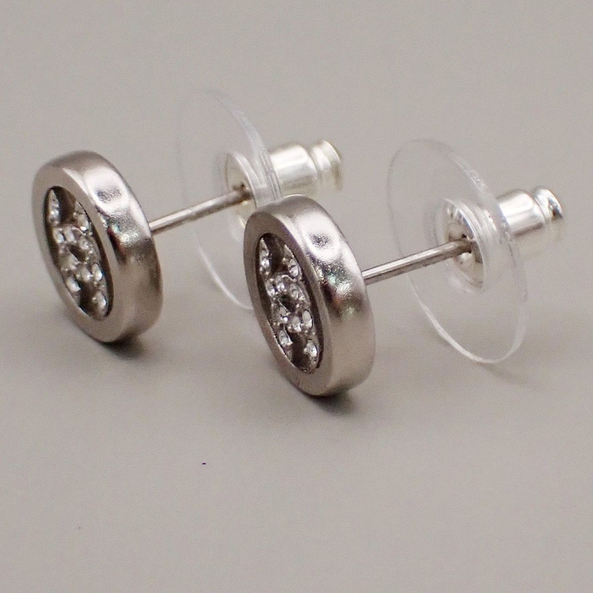 Chanel Chanel Vintage Round CC Clip-On Earrings Metal Size ONE SIZE - 3 Thumbnail