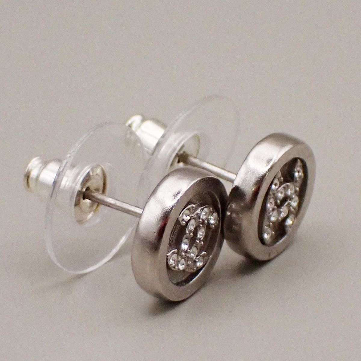 Chanel Chanel Vintage Round CC Clip-On Earrings Metal Size ONE SIZE - 2 Thumbnail
