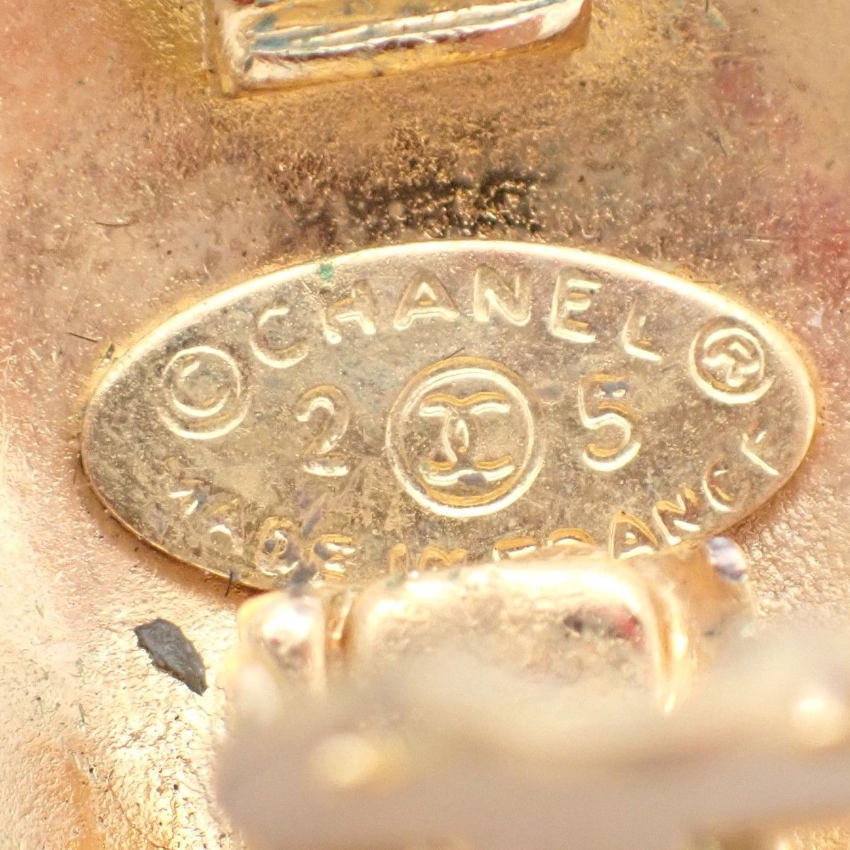 Chanel Chanel Vintage Round CC Clip-On Earrings Metal Size ONE SIZE - 5 Thumbnail