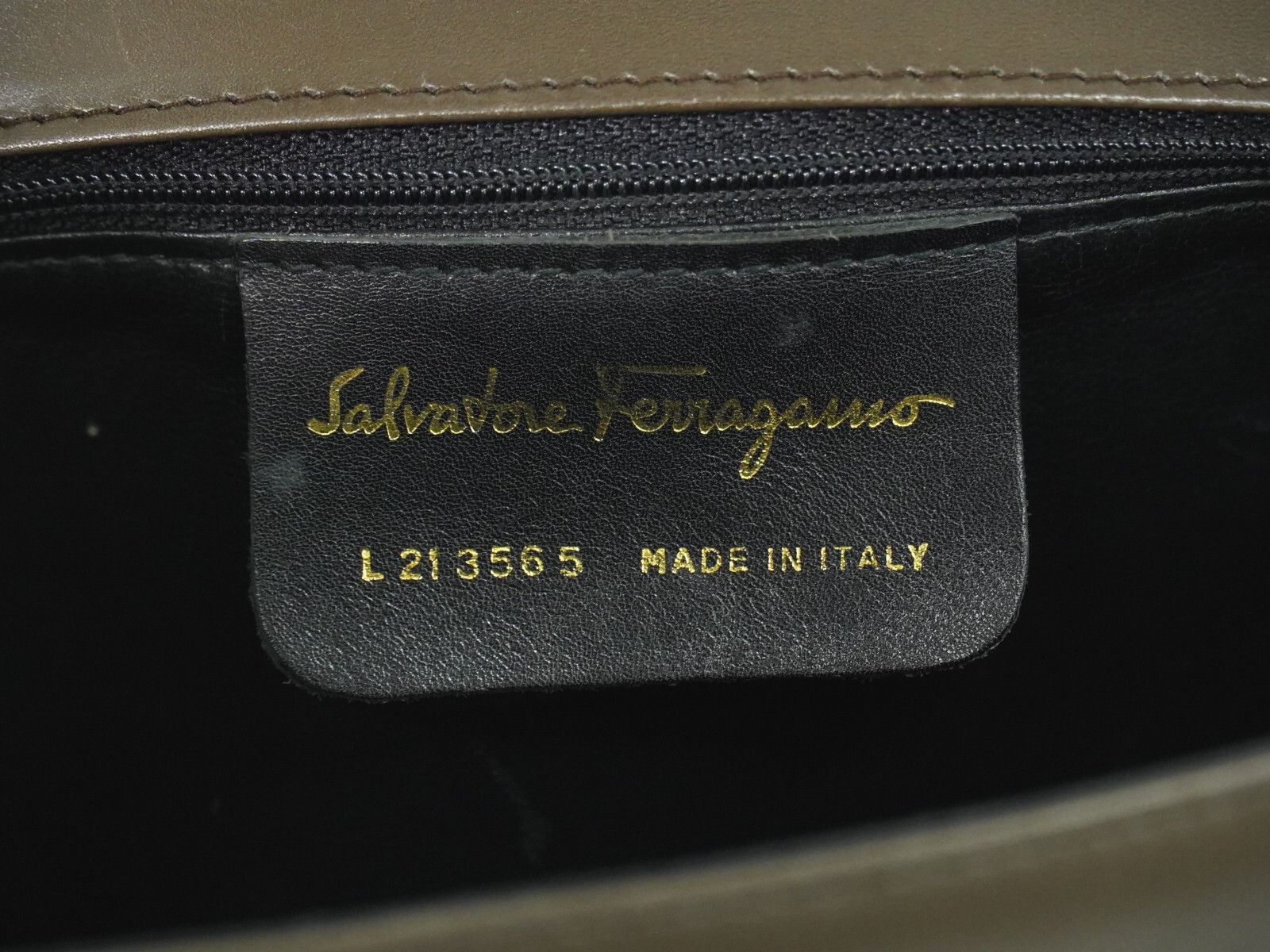 Salvatore Ferragamo Salvatore Ferragamo Gancini Shoulder Bag Leather Size ONE SIZE - 4 Thumbnail