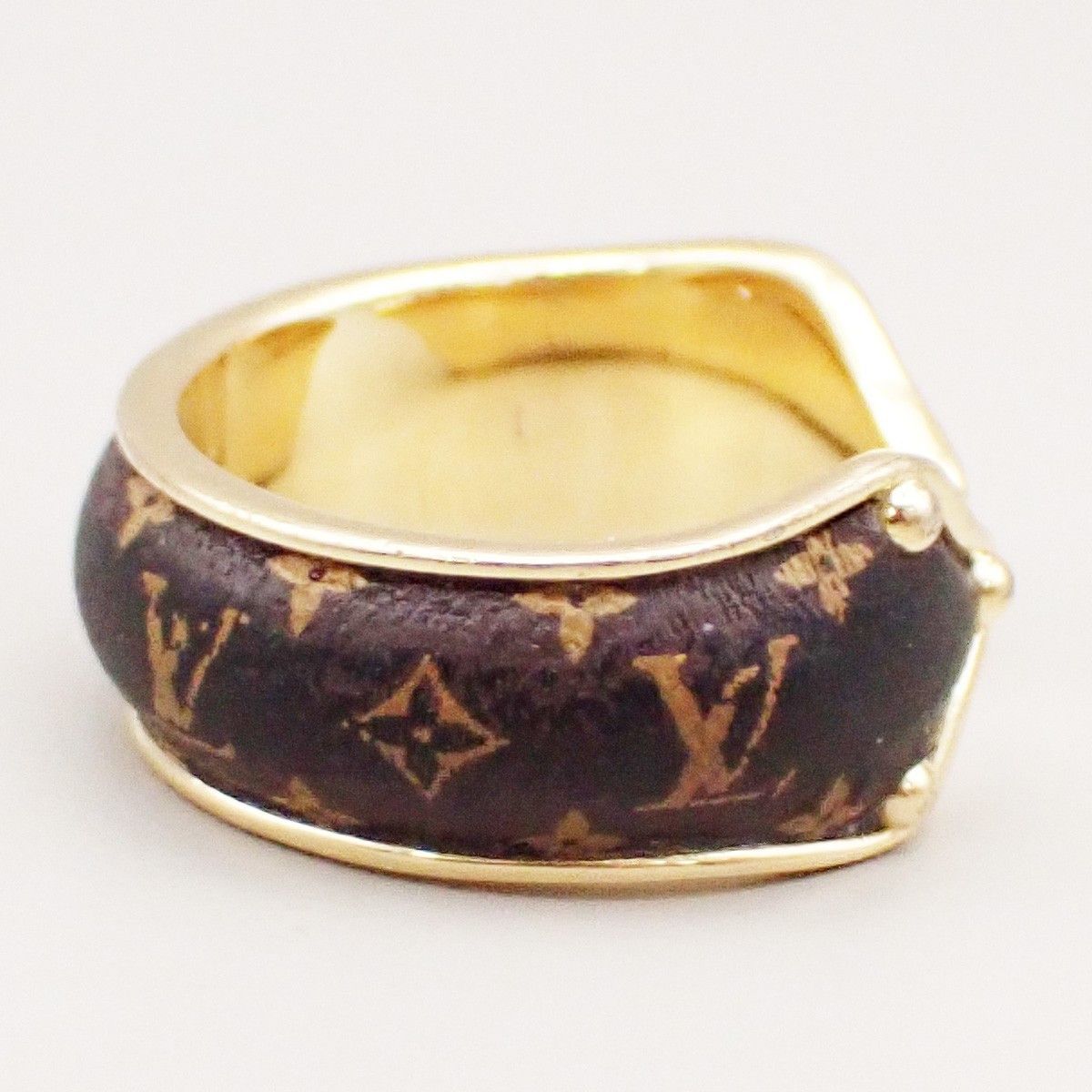 Louis Vuitton Louis Vuitton Berg Sweet Monogram Ring Metal with Enamel Size ONE SIZE - 3 Thumbnail