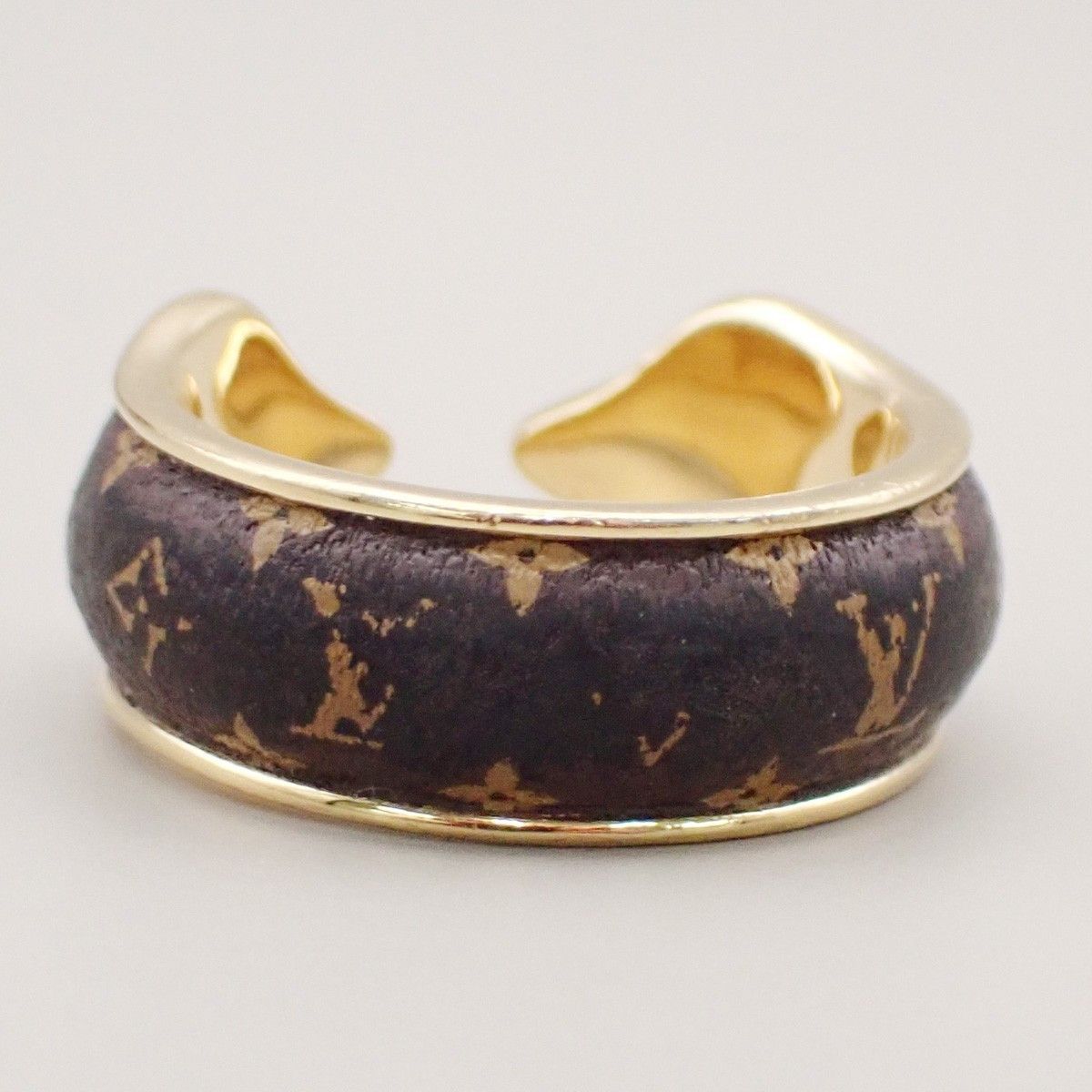 Louis Vuitton Louis Vuitton Berg Sweet Monogram Ring Metal with Enamel Size ONE SIZE - 9 Thumbnail