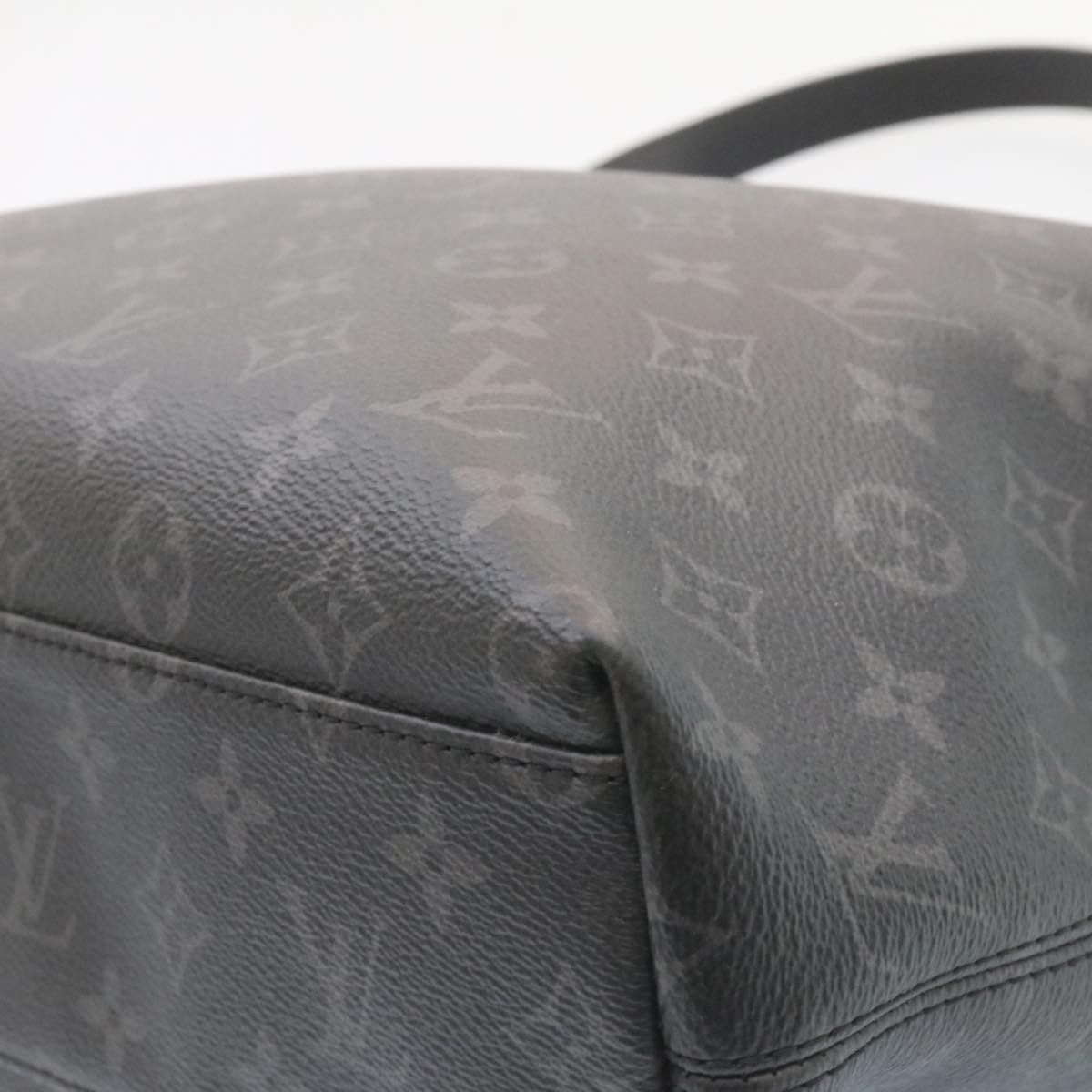 Louis Vuitton Louis Vuitton Explorer Tote Monogram Eclipse Canvas Size ONE SIZE - 12 Thumbnail