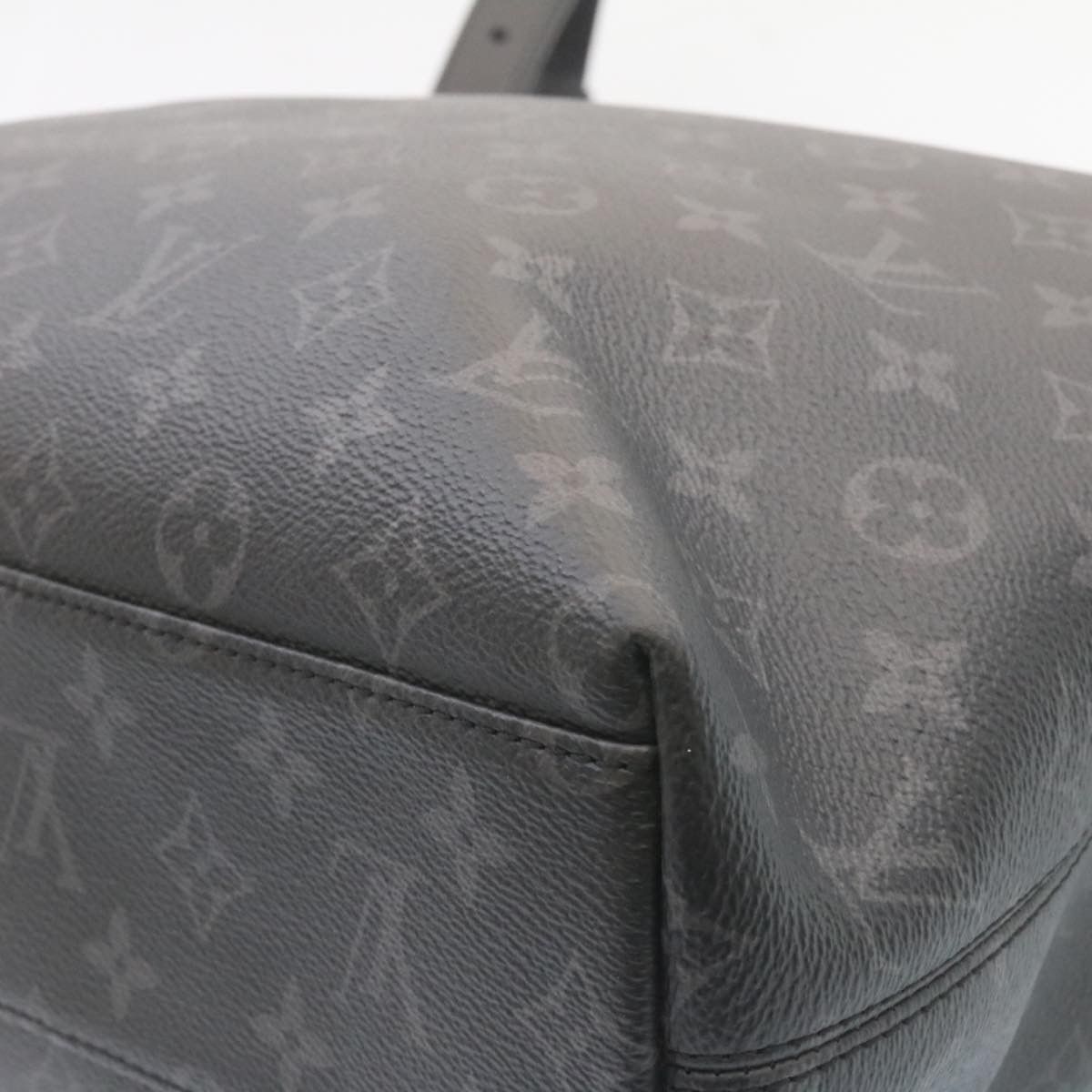 Louis Vuitton Louis Vuitton Explorer Tote Monogram Eclipse Canvas Size ONE SIZE - 14 Thumbnail