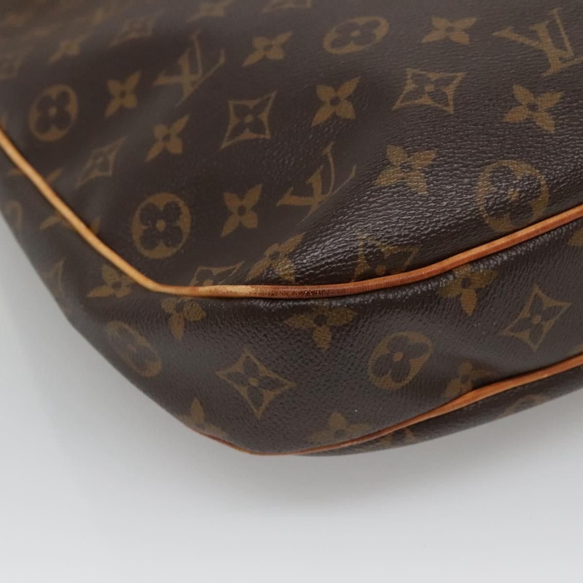Louis Vuitton Louis Vuitton Odeon Handbag Monogram Canvas Size ONE SIZE - 9 Thumbnail
