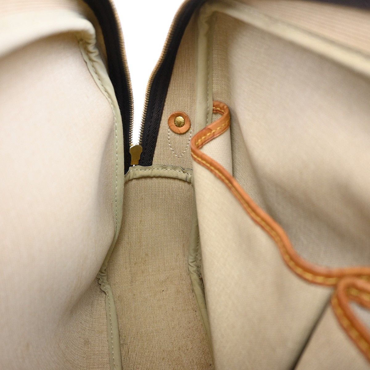 Louis Vuitton Louis Vuitton Reporter Bag Monogram Canvas Size ONE SIZE - 14 Thumbnail