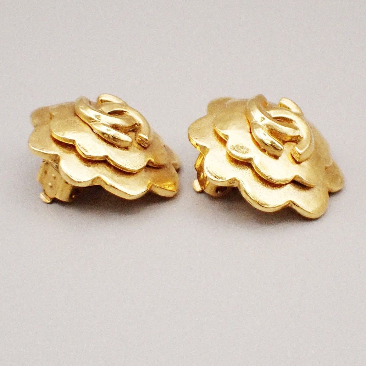 Chanel Chanel Vintage Flower Clip-On Earrings Metal Size ONE SIZE - 4 Thumbnail