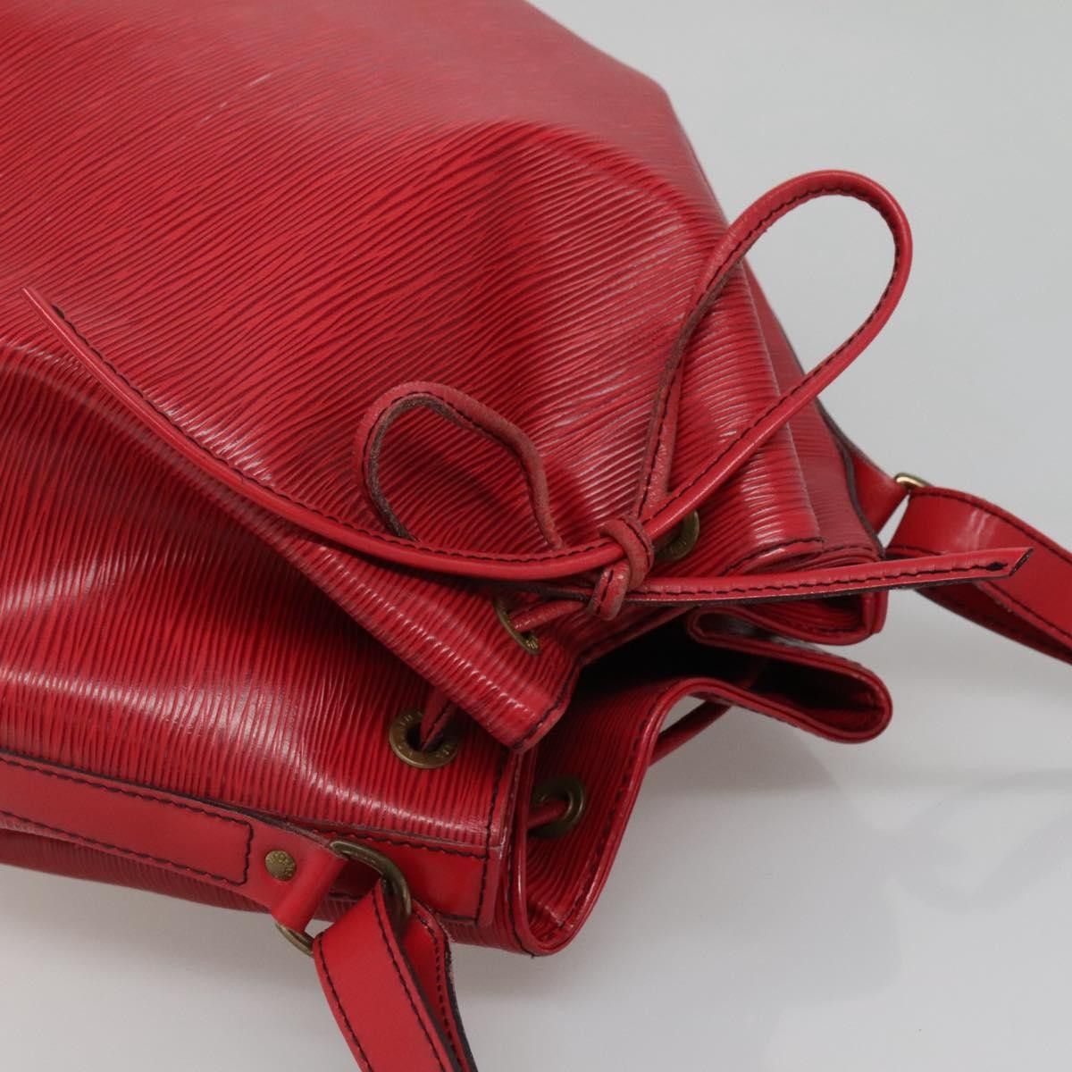 Louis Vuitton Louis Vuitton Noe Handbag Epi Leather Size ONE SIZE - 16 Thumbnail
