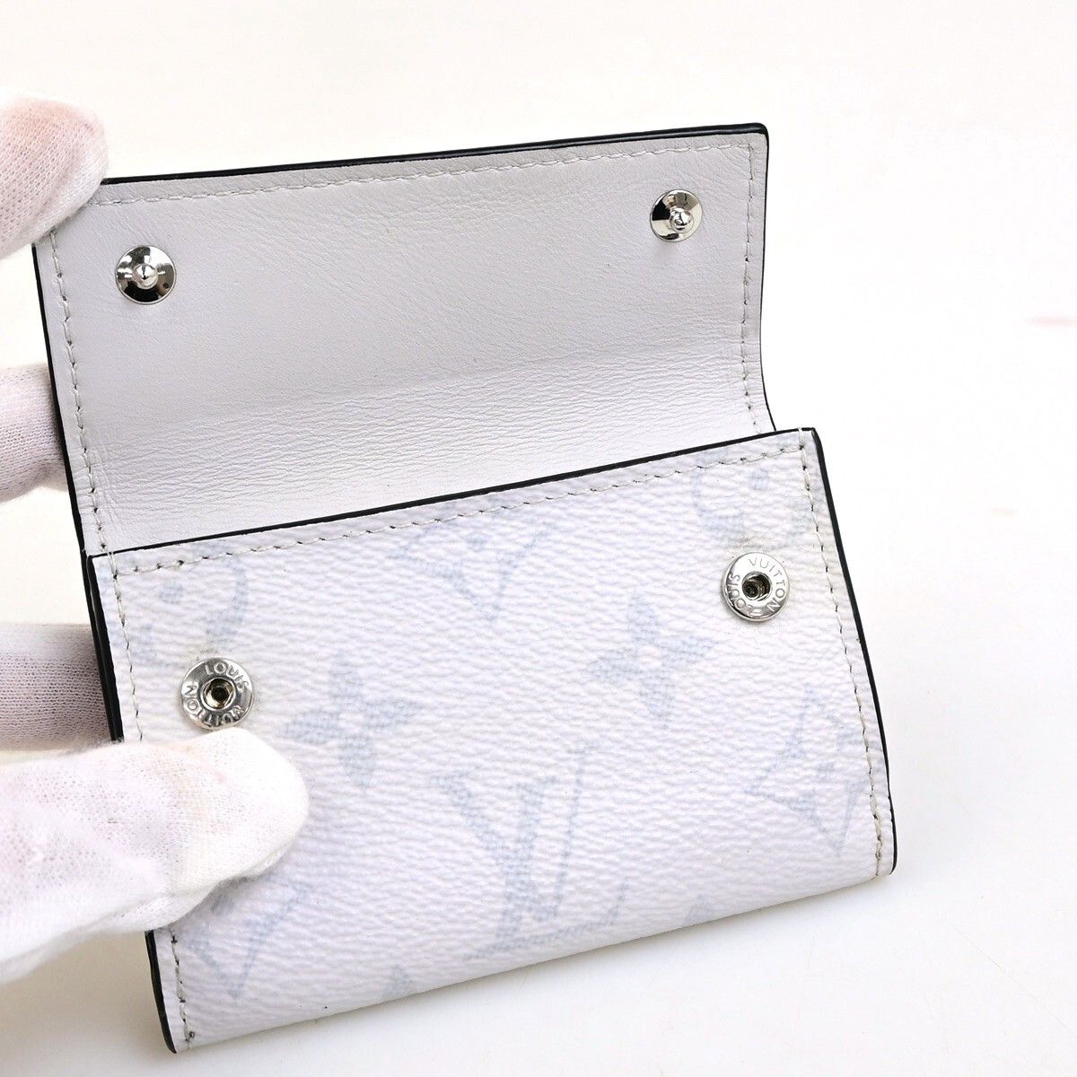 Louis Vuitton Louis Vuitton Discovery Wallet Monogram Taigarama Size ONE SIZE - 12 Thumbnail
