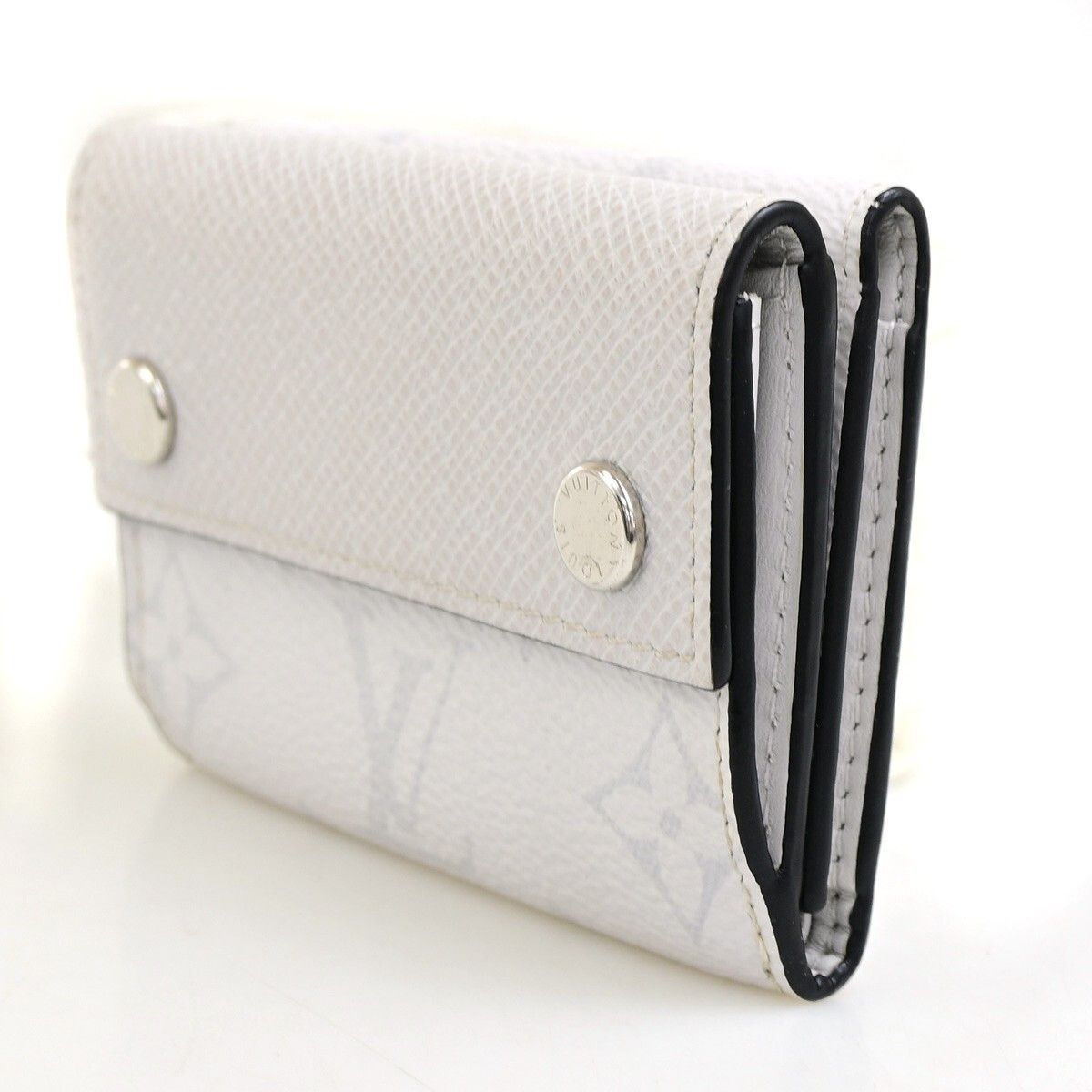 Louis Vuitton Louis Vuitton Discovery Wallet Monogram Taigarama Size ONE SIZE - 3 Thumbnail