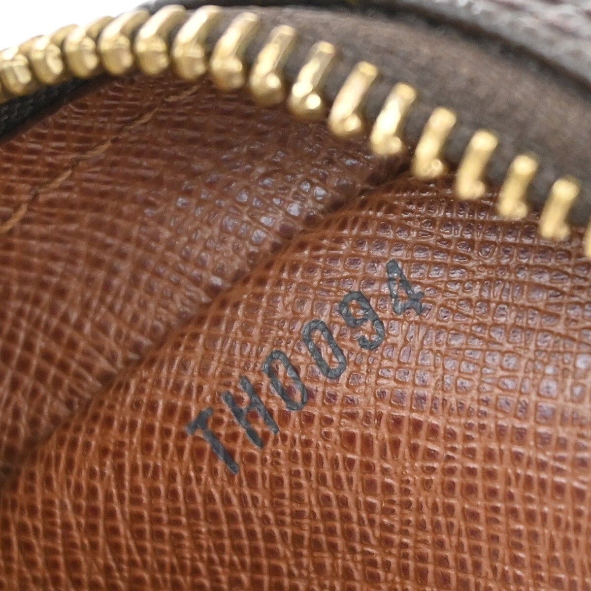 Louis Vuitton Louis Vuitton Amazone Bag Monogram Canvas Size ONE SIZE - 7 Thumbnail