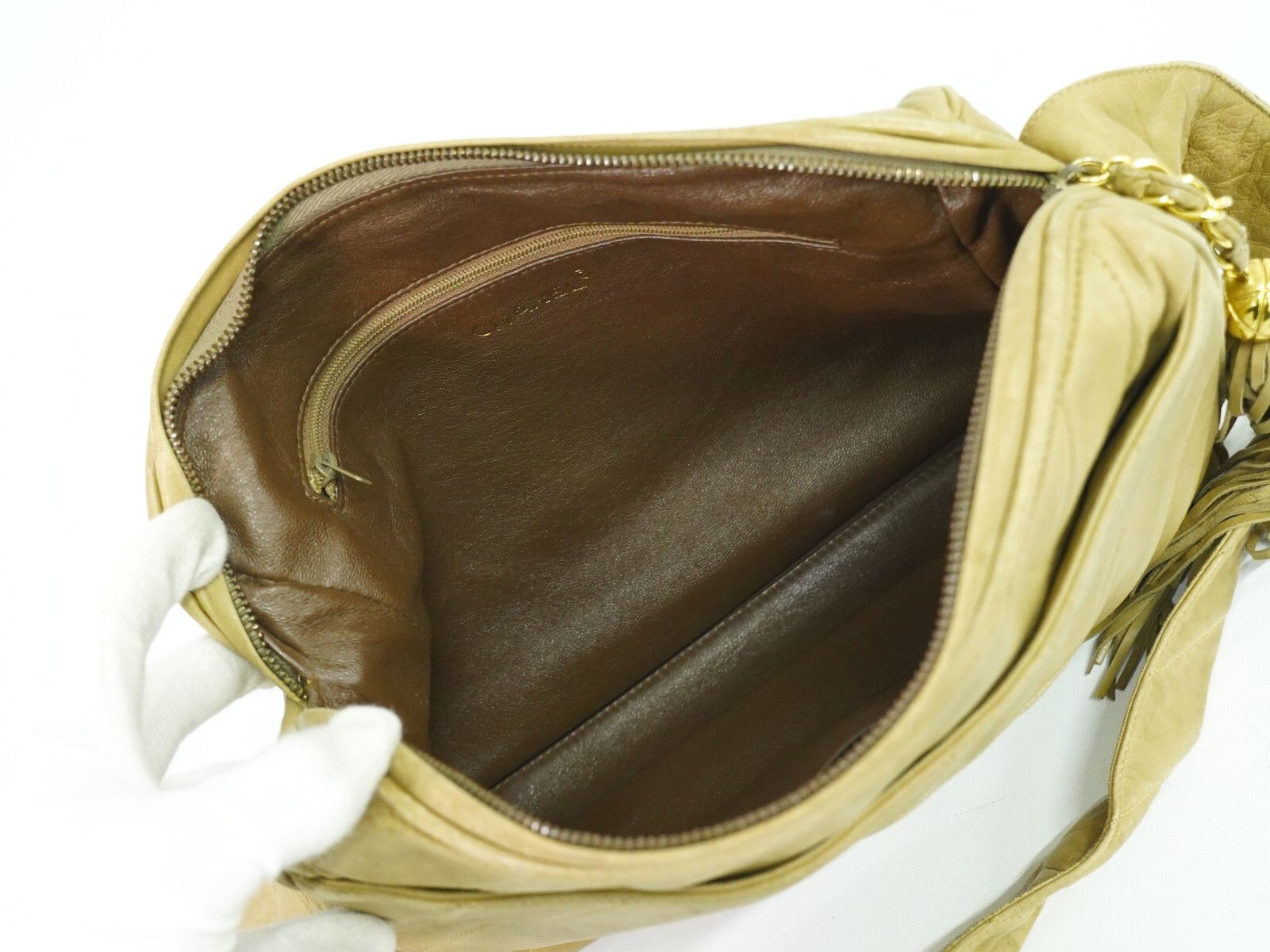 Chanel Chanel Vintage Diamond CC Camera Bag Quilted Leather Size ONE SIZE - 4 Thumbnail