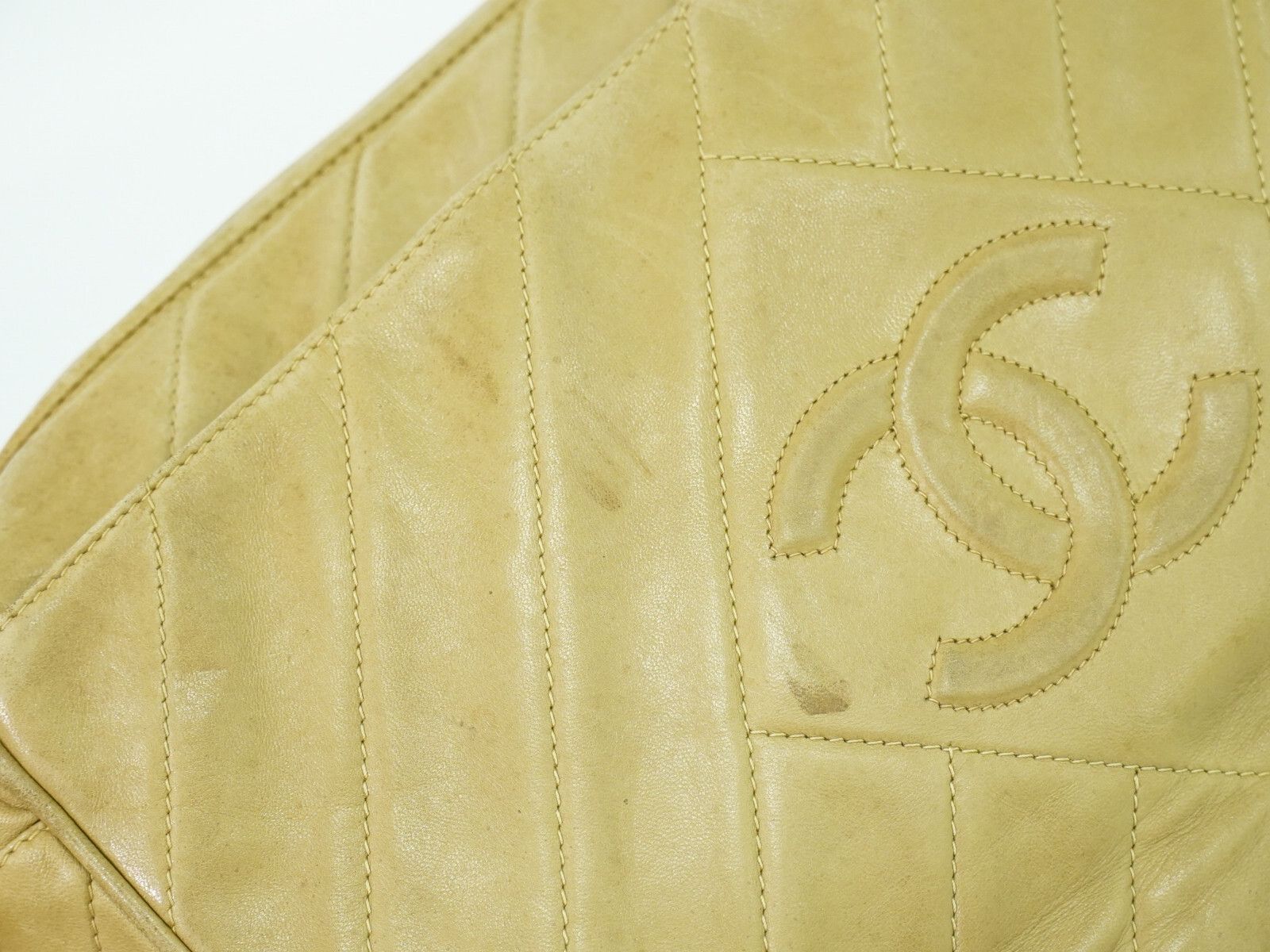 Chanel Chanel Vintage Diamond CC Camera Bag Quilted Leather Size ONE SIZE - 10 Thumbnail
