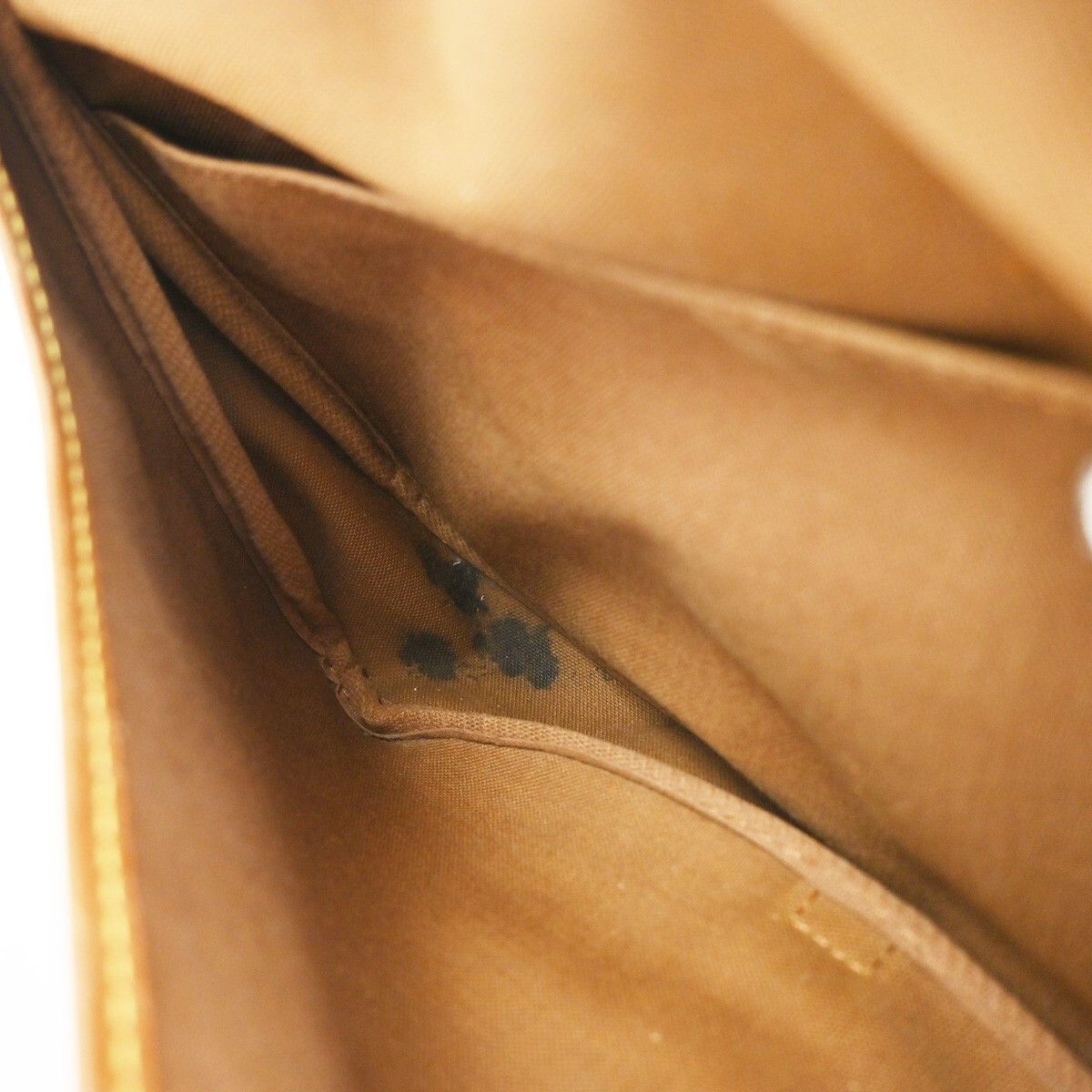 Louis Vuitton Louis Vuitton Saumur Handbag Monogram Canvas Size ONE SIZE - 16 Thumbnail