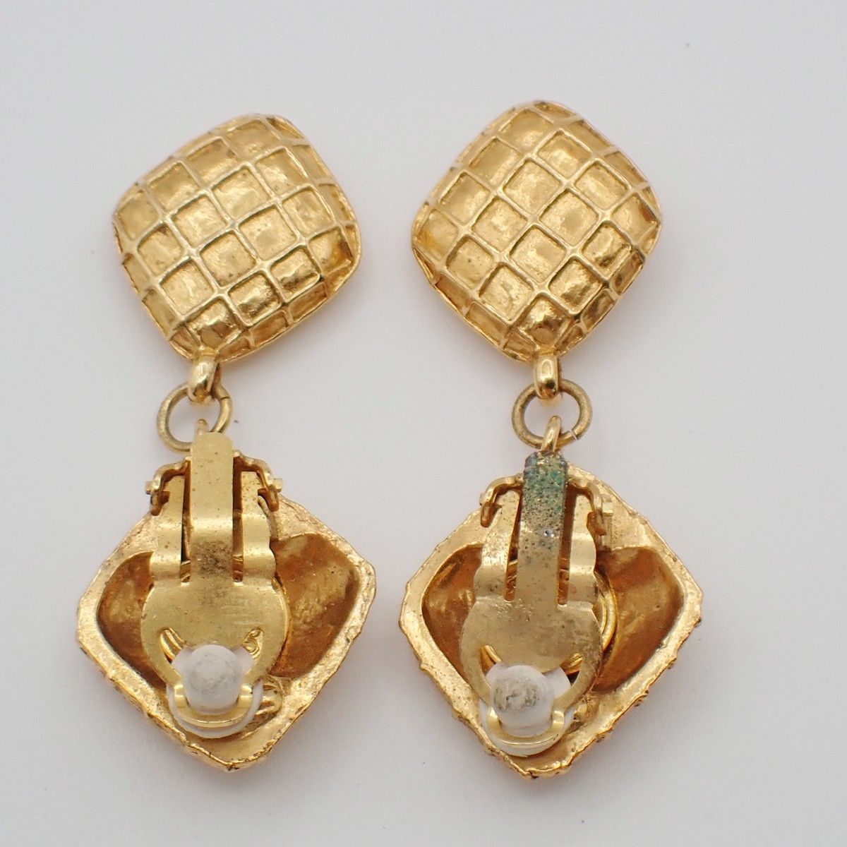 Chanel Chanel Vintage Drop Clip On Earrings Crystal with Metal Size ONE SIZE - 2 Thumbnail