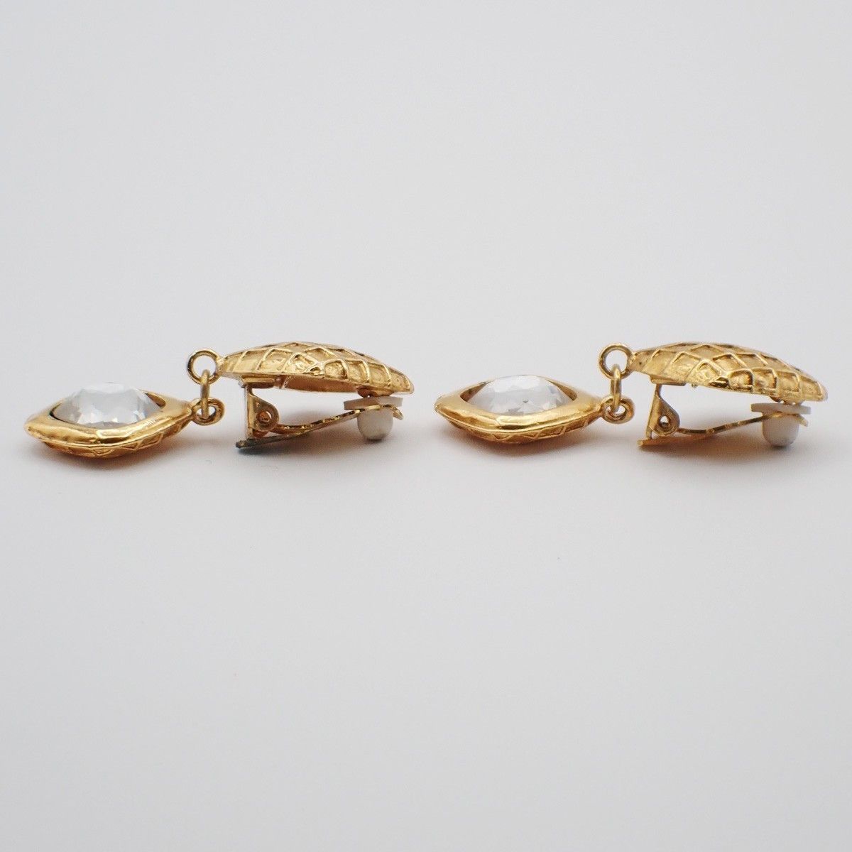 Chanel Chanel Vintage Drop Clip On Earrings Crystal with Metal Size ONE SIZE - 4 Thumbnail