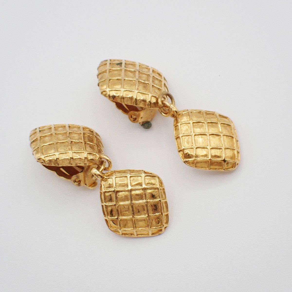 Chanel Chanel Vintage Drop Clip On Earrings Crystal with Metal Size ONE SIZE - 9 Thumbnail