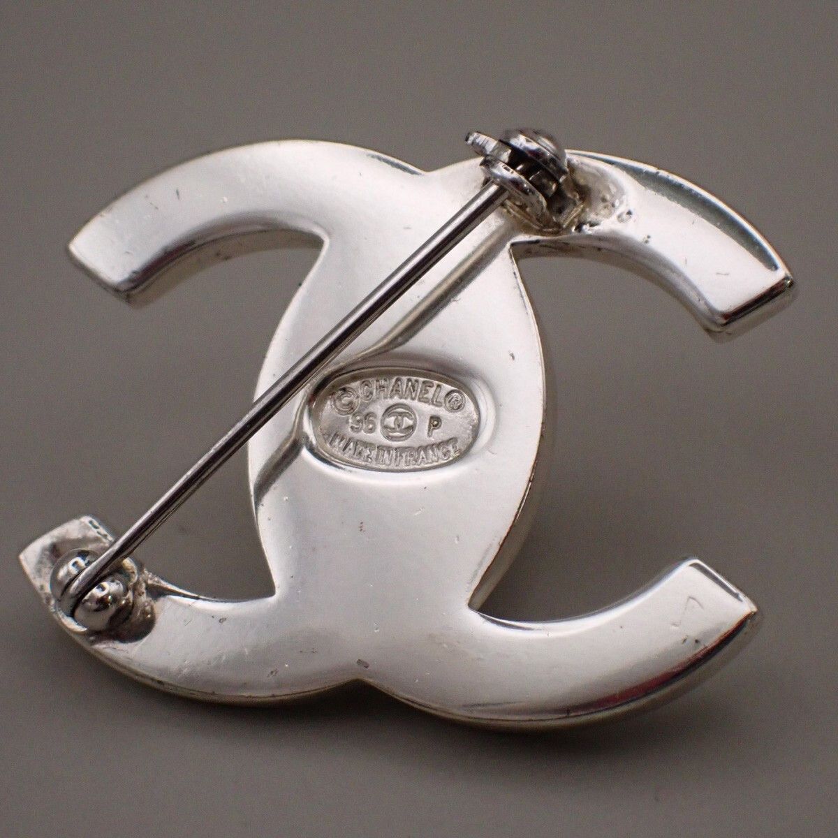 Chanel Chanel Vintage CC Turnlock Brooch Metal Size ONE SIZE - 2 Thumbnail