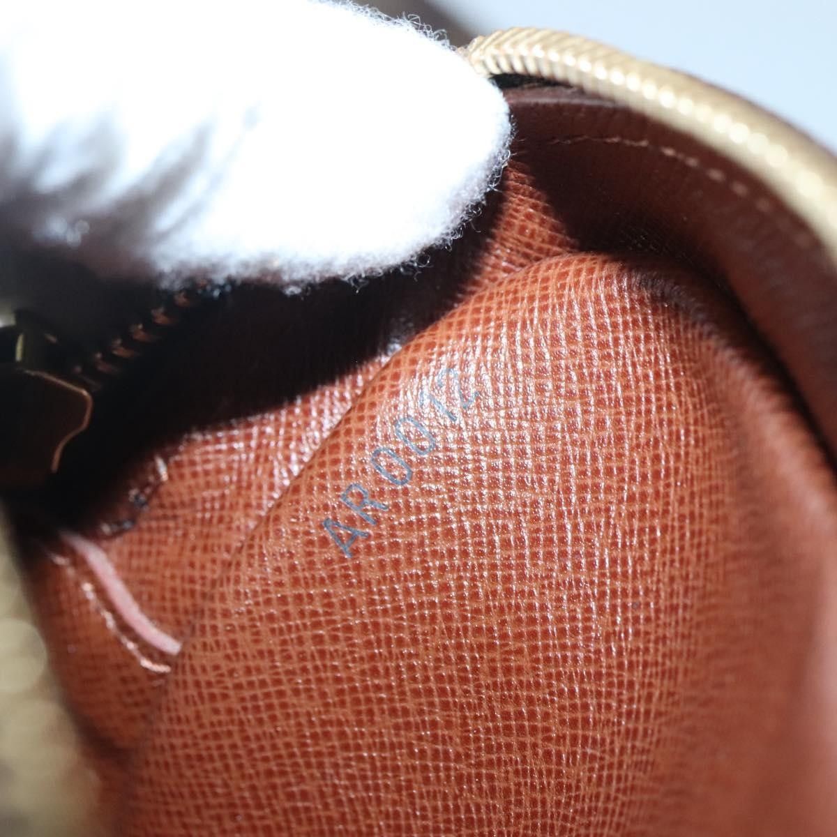 Louis Vuitton Louis Vuitton Danube 15 Crossbody Bag Monogram Canvas Size ONE SIZE - 8 Thumbnail