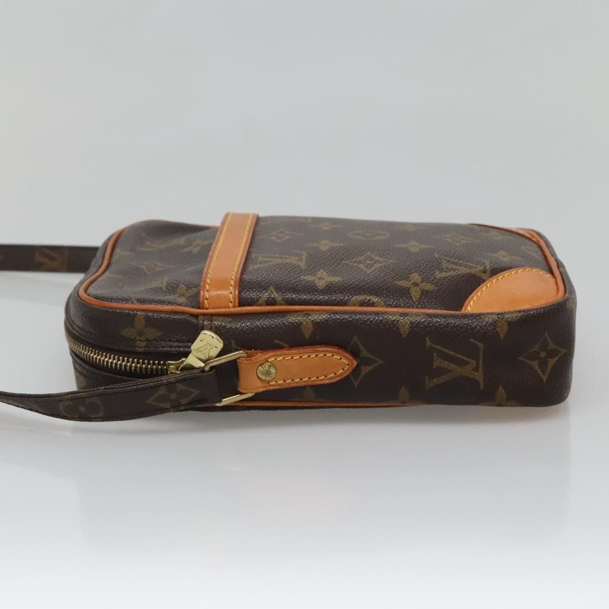 Louis Vuitton Louis Vuitton Danube 15 Crossbody Bag Monogram Canvas Size ONE SIZE - 3 Thumbnail