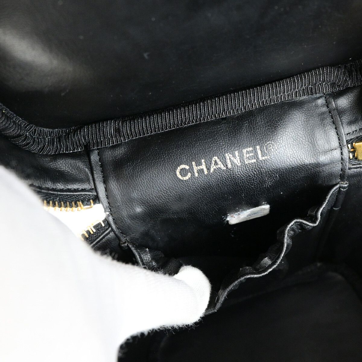 Chanel Chanel Vintage Timeless Vanity Case Caviar Size ONE SIZE - 6 Thumbnail