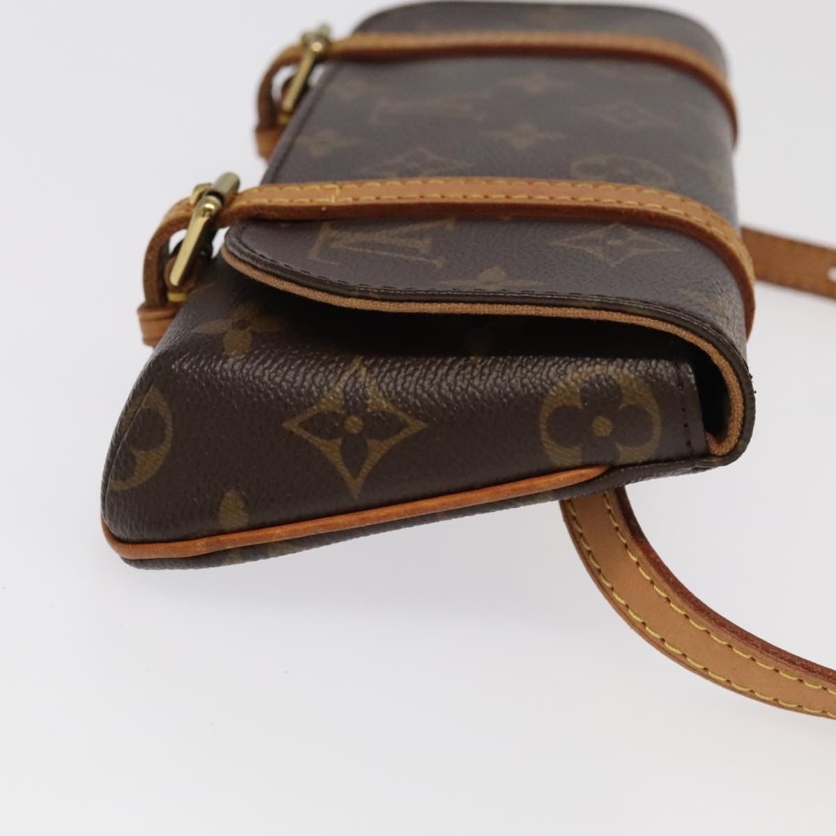 Louis Vuitton Louis Vuitton Pochette Marrell Monogram Canvas Size ONE SIZE - 3 Thumbnail