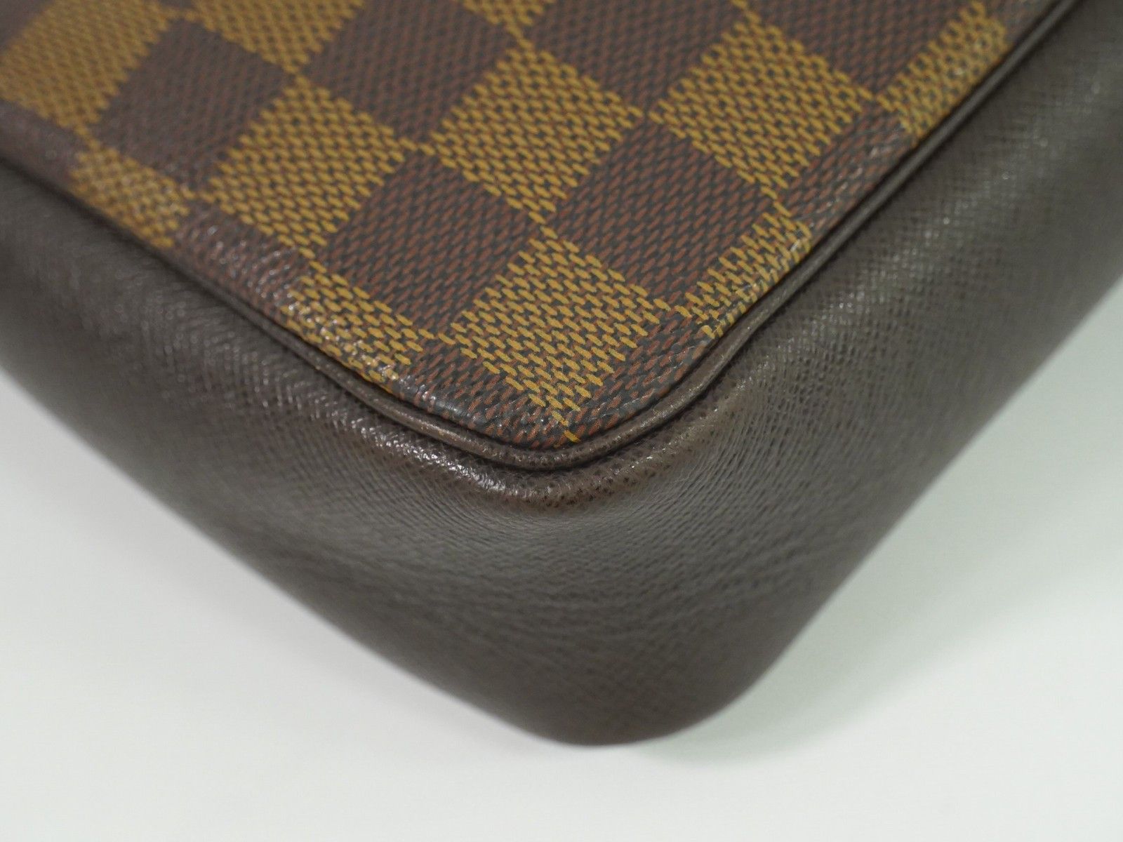 Louis Vuitton Louis Vuitton Trousse Make Up Bag Damier Canvas Size ONE SIZE - 8 Thumbnail